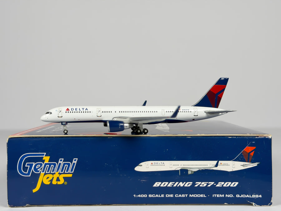 Delta Air Lines Boeing 757-200 1:400 Gemini Jets N703TW (GJDAL884)