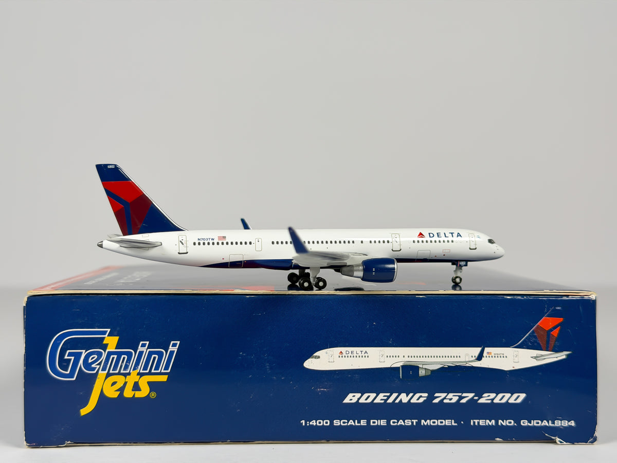Delta Air Lines Boeing 757-200 1:400 Gemini Jets N703TW (GJDAL884)