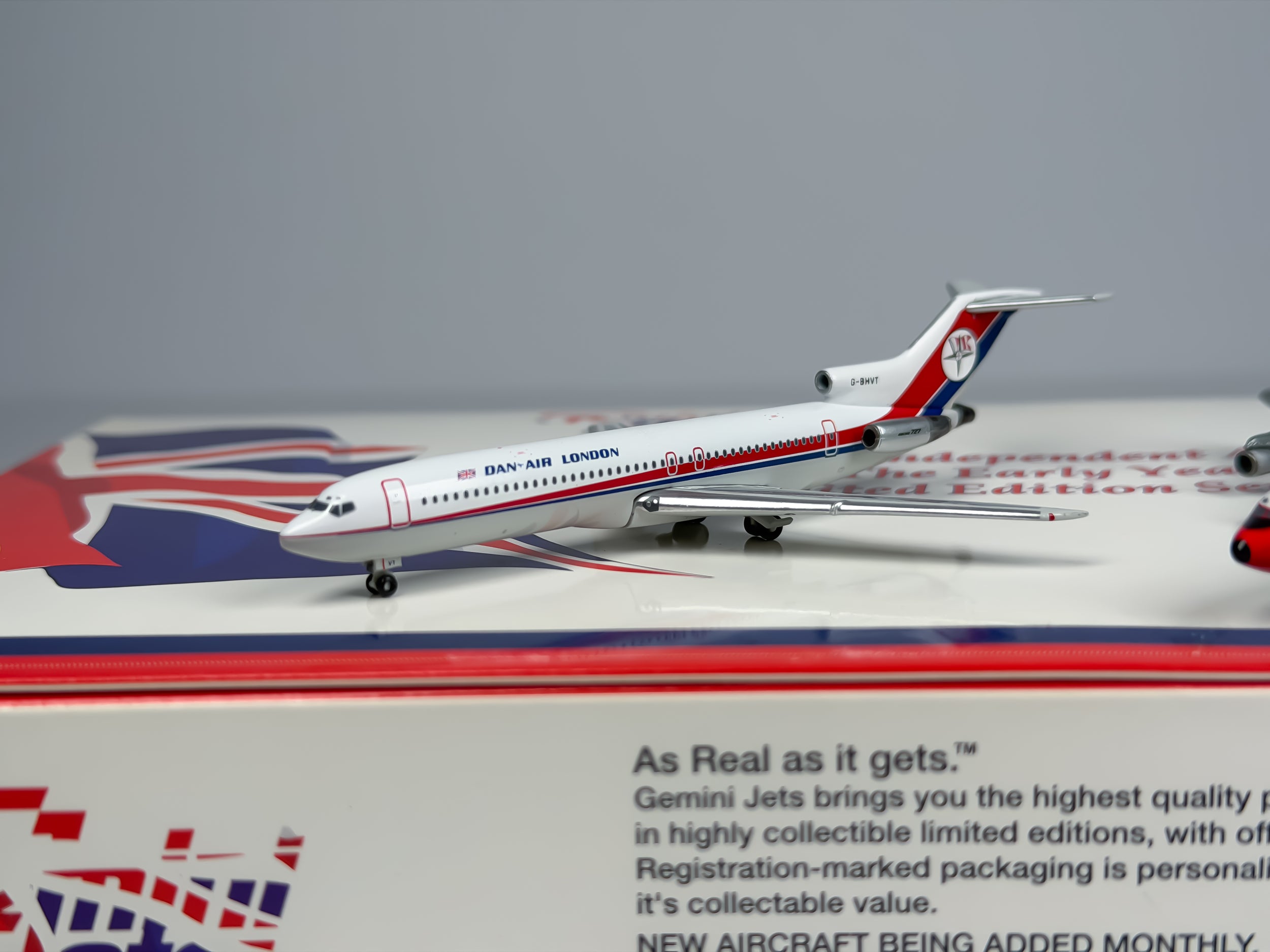 Dan-Air London Boeing 727-200 & 707-300 1:400 Gemini Jets G-BHVT & G-BEAF (GJDAN615)