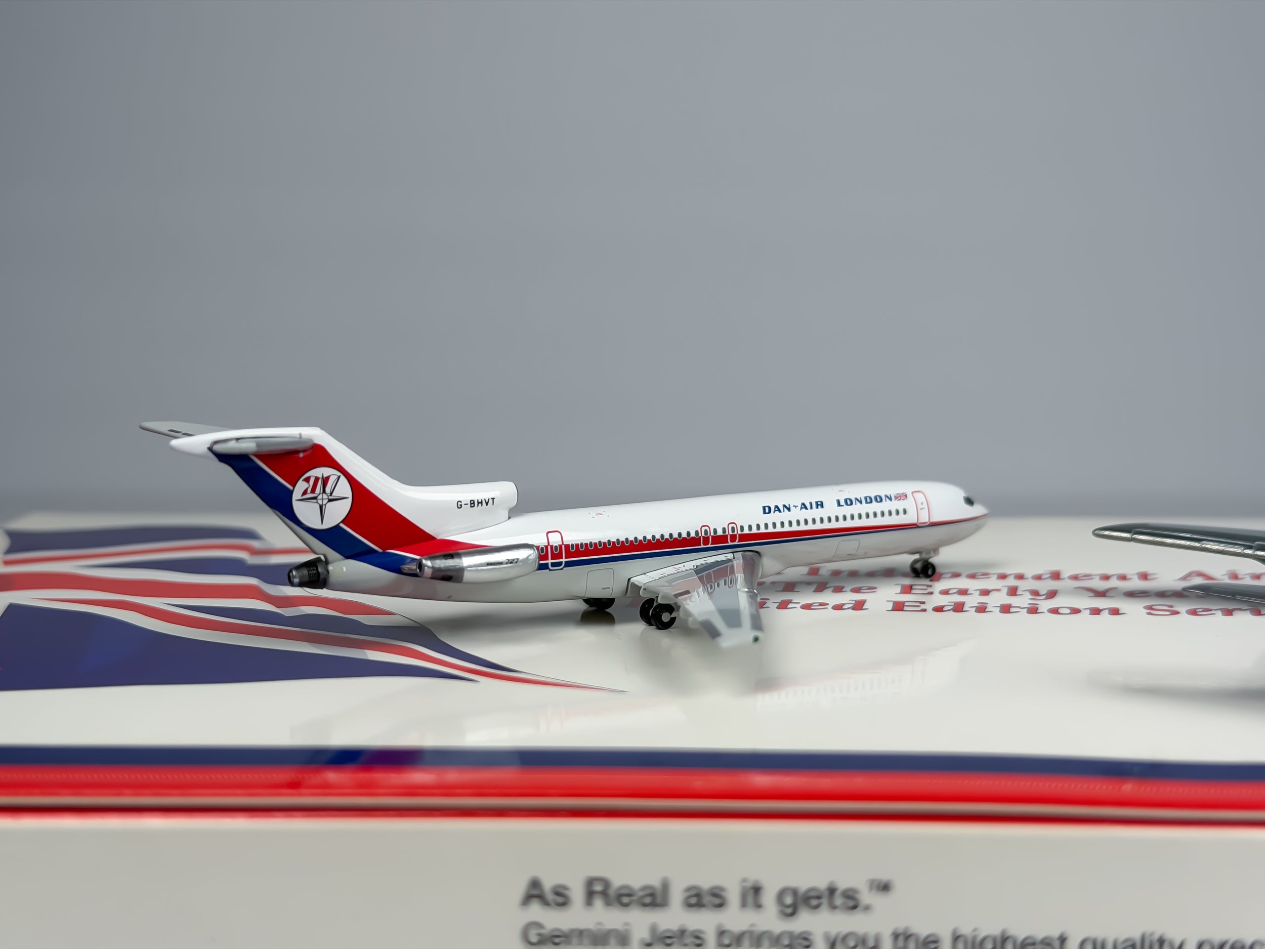 Dan-Air London Boeing 727-200 & 707-300 1:400 Gemini Jets G-BHVT & G-BEAF (GJDAN615)