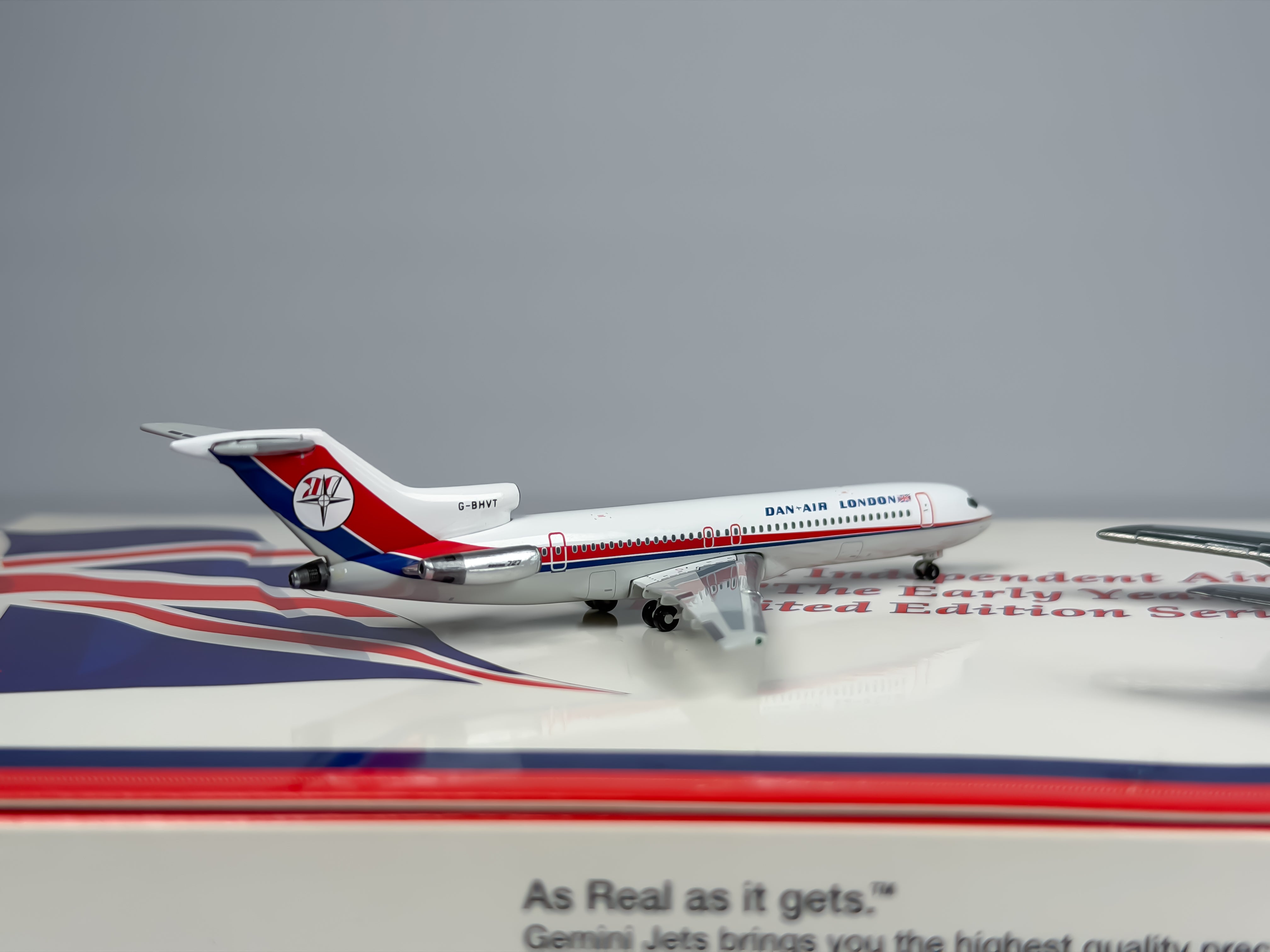 Dan-Air London Boeing 727-200 & 707-300 1:400 Gemini Jets G-BHVT & G-BEAF (GJDAN615)