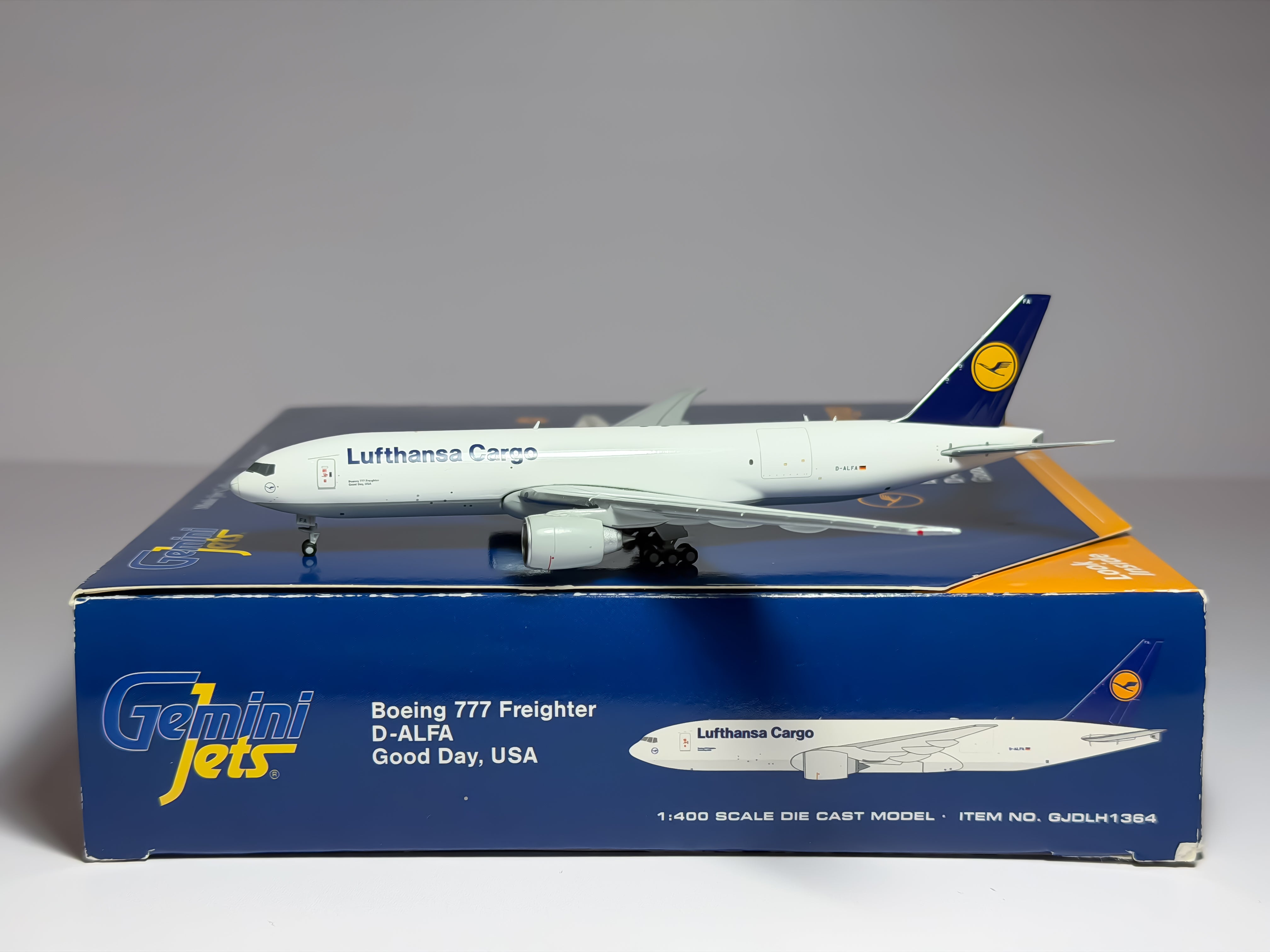 Lufthansa Cargo Boeing 777F 1:400 Gemini Jets D-ALFA (GJDLH1364)