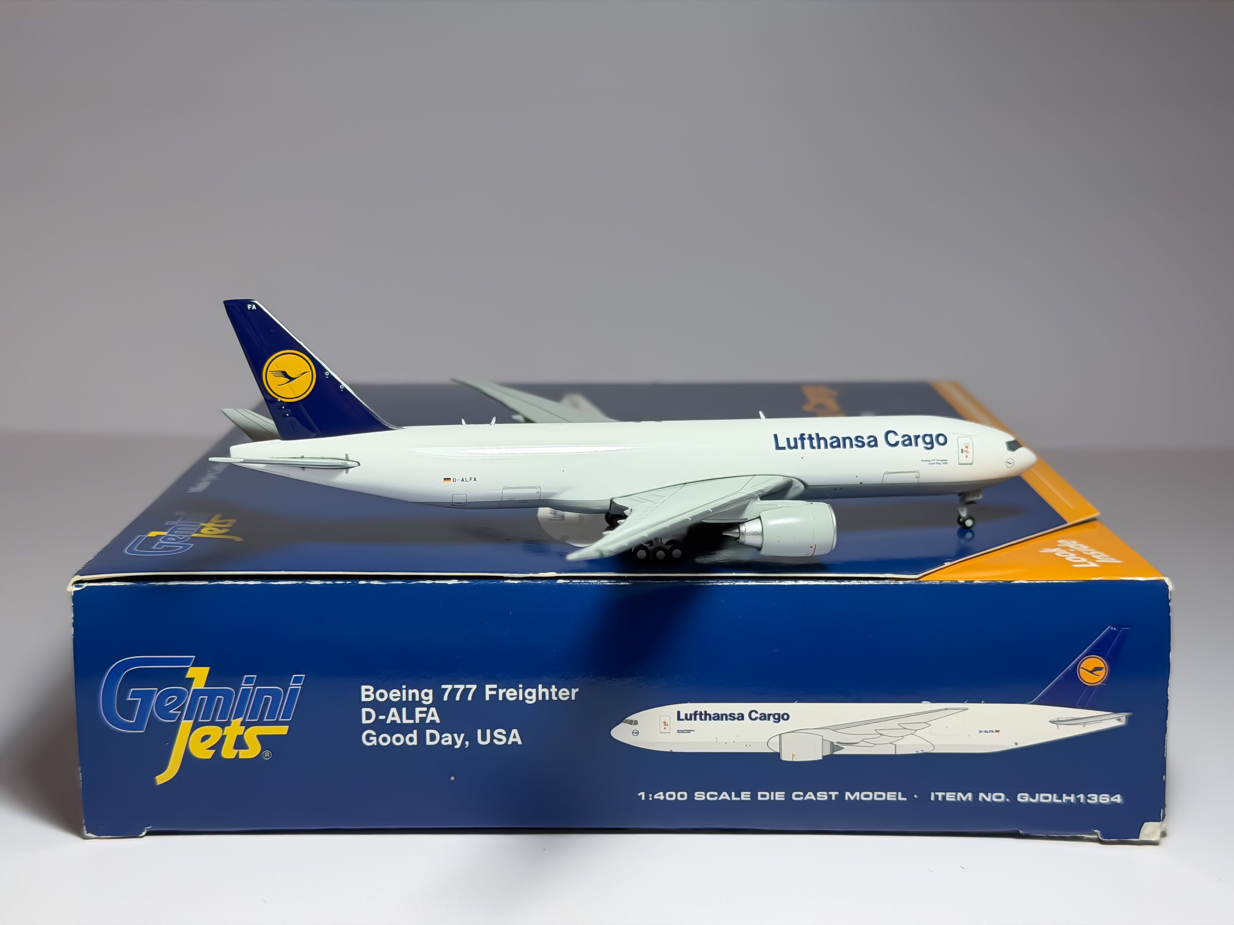 Lufthansa Cargo Boeing 777F 1:400 Gemini Jets D-ALFA (GJDLH1364)