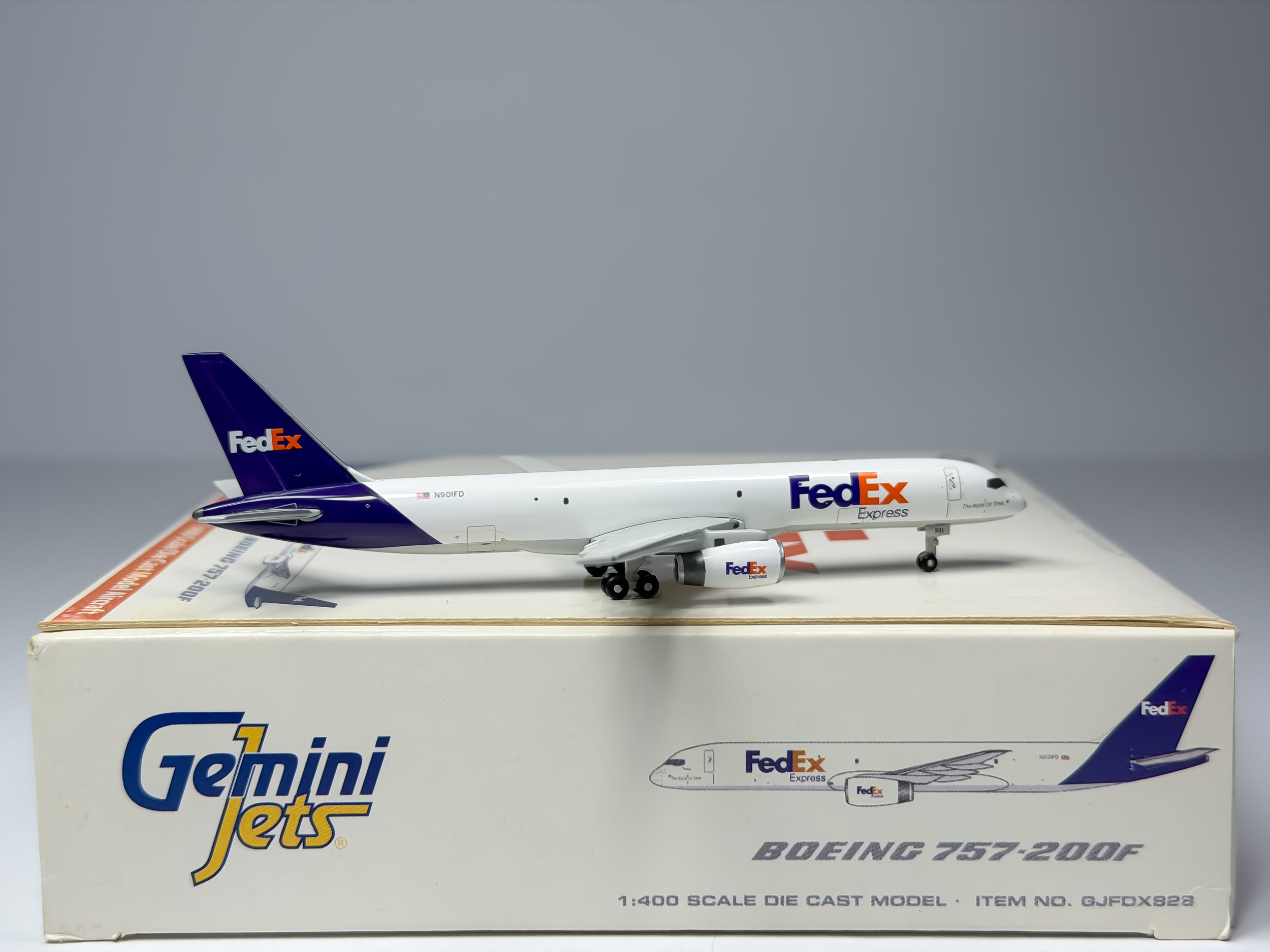 FedEx Express Boeing 757-200F 1:400 Gemini Jets N901FD (GJFDX828)