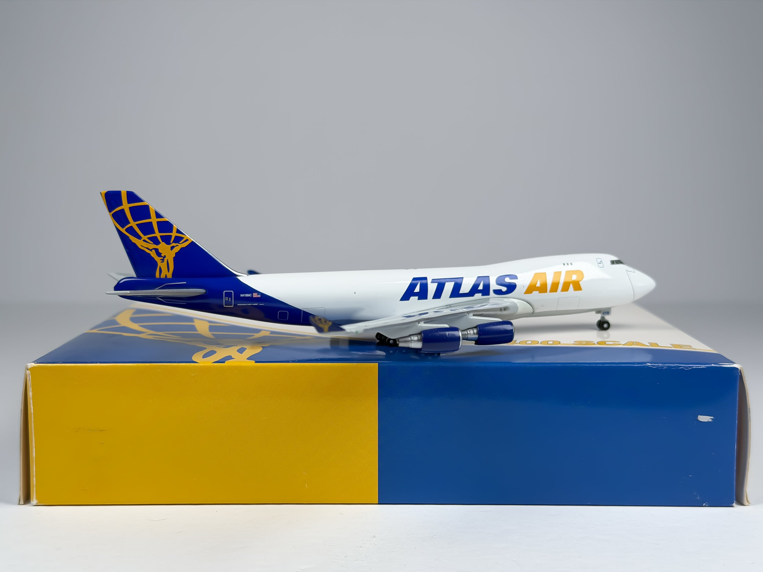 Atlas Air Boeing 747-400F 1:400 Gemini Jets N418MC (GJGTI397)