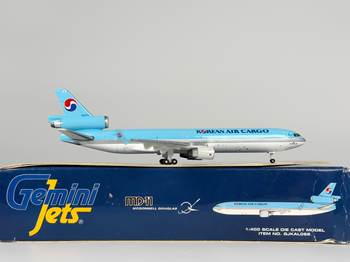 Korean Air Cargo McDonnell Douglas MD-11F 1:400 Gemini Jets HL7373 (GJKAL062)