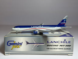 LAN Chile Boeing 767-300 1:400 Gemini Jets CC-CZW (GJLAN228)