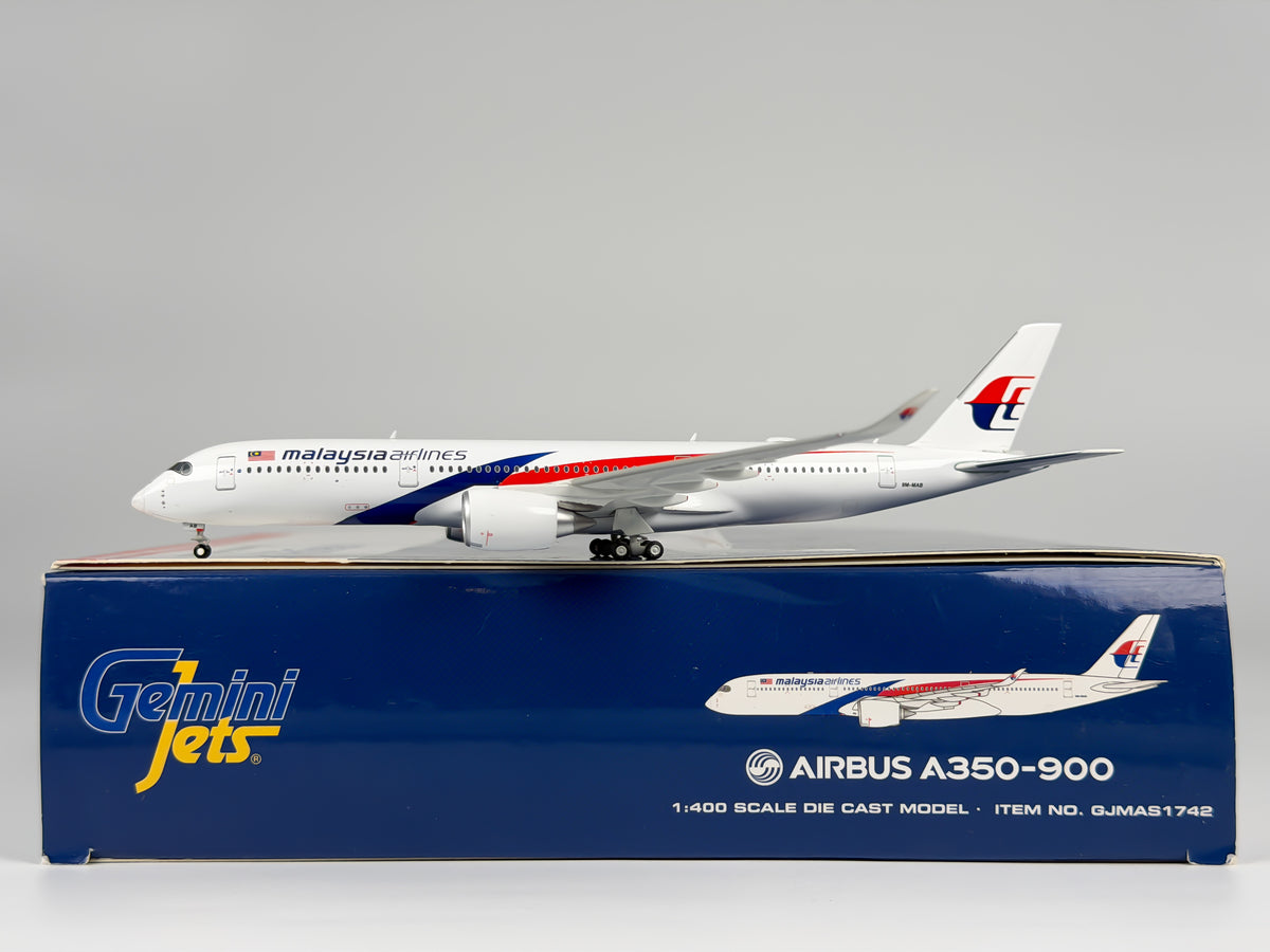 Malaysia Airlines Airbus A350-900 1:400 Gemini Jets 9M-MAB (GJMAS1742)