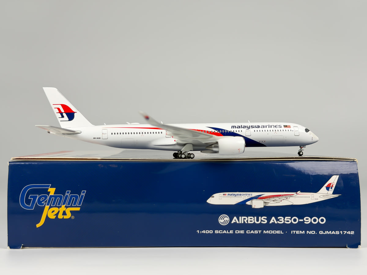 Malaysia Airlines Airbus A350-900 1:400 Gemini Jets 9M-MAB (GJMAS1742)
