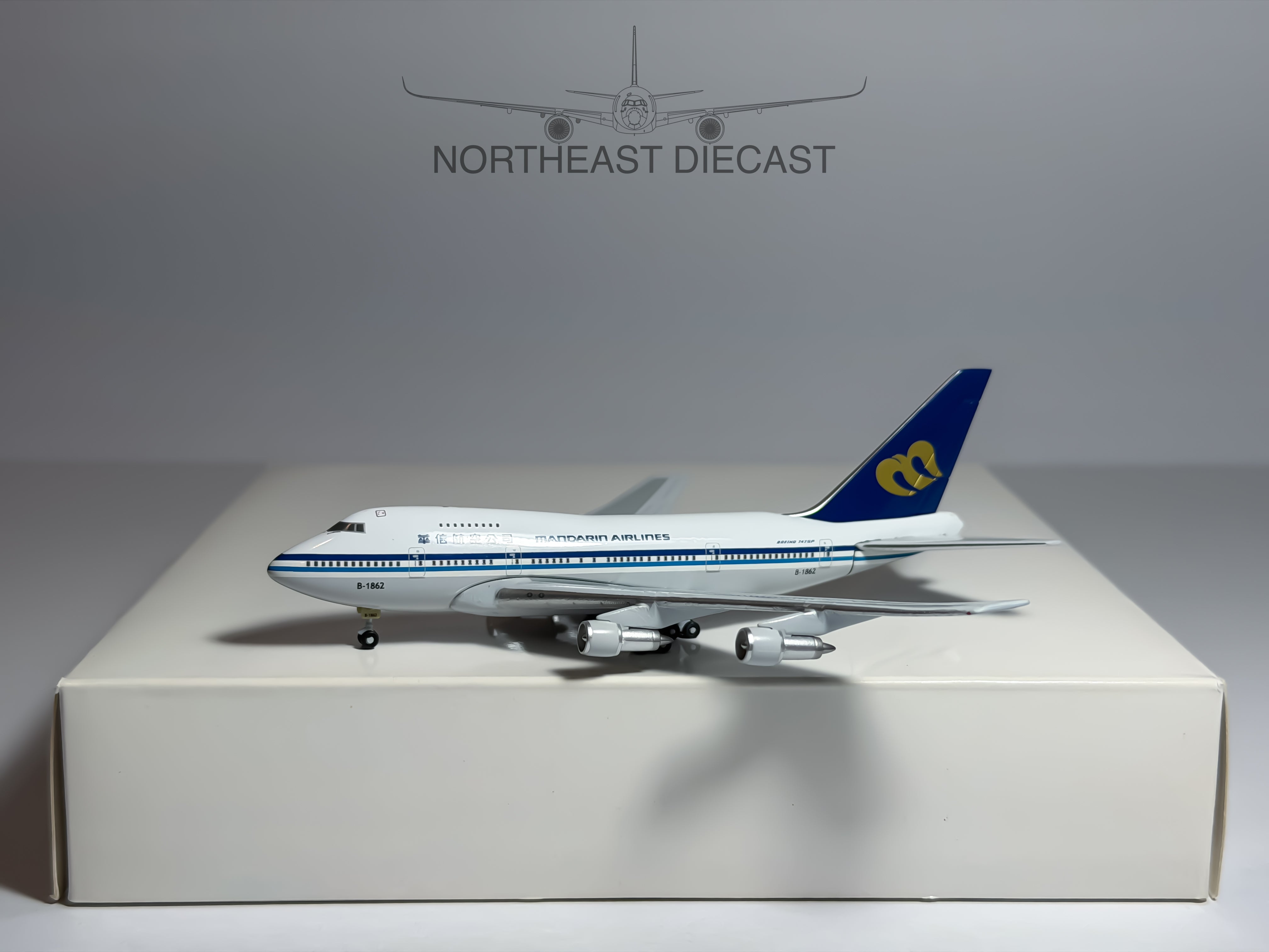 Mandarin Airlines Boeing 747SP 1:400 Gemini Jets B-1862 (GJMDA309)