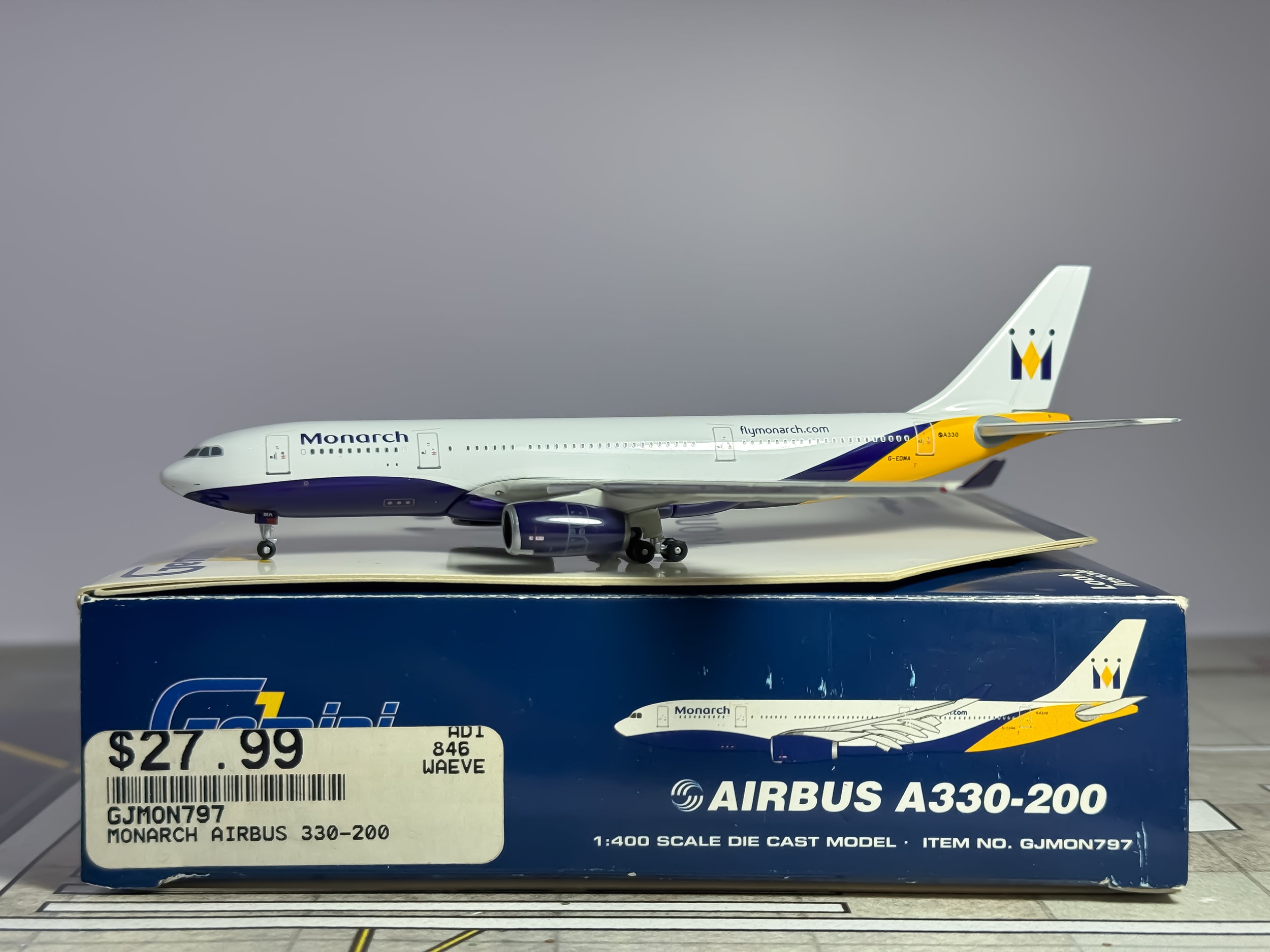 Monarch Airbus A330-200 1:400 Gemini Jets G-EOMA (GJMON797)