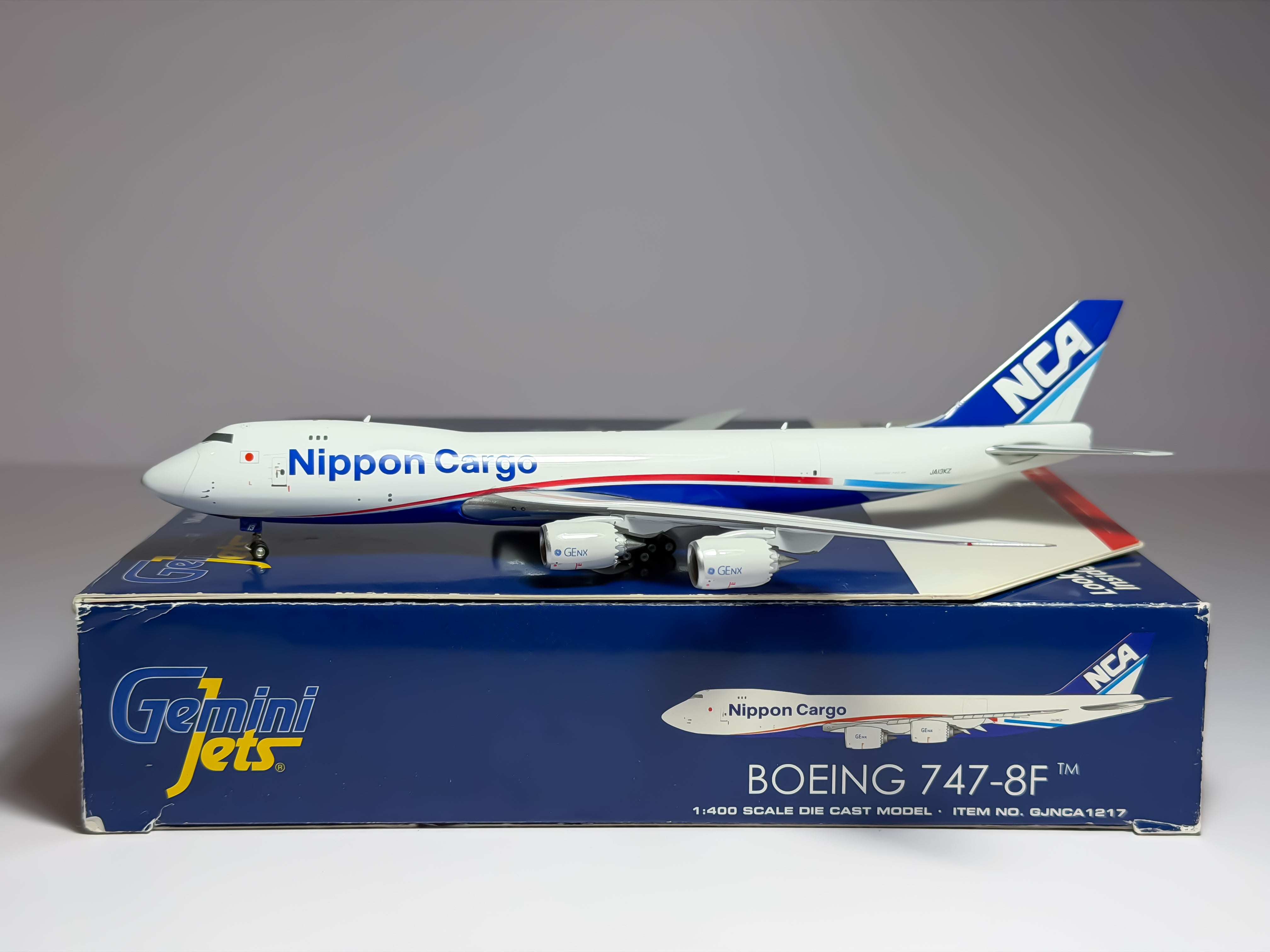 Nippon Cargo Airlines (NCA) Boeing 747-8F 1:400 Gemini Jets JA13KZ (GJNCA1217)