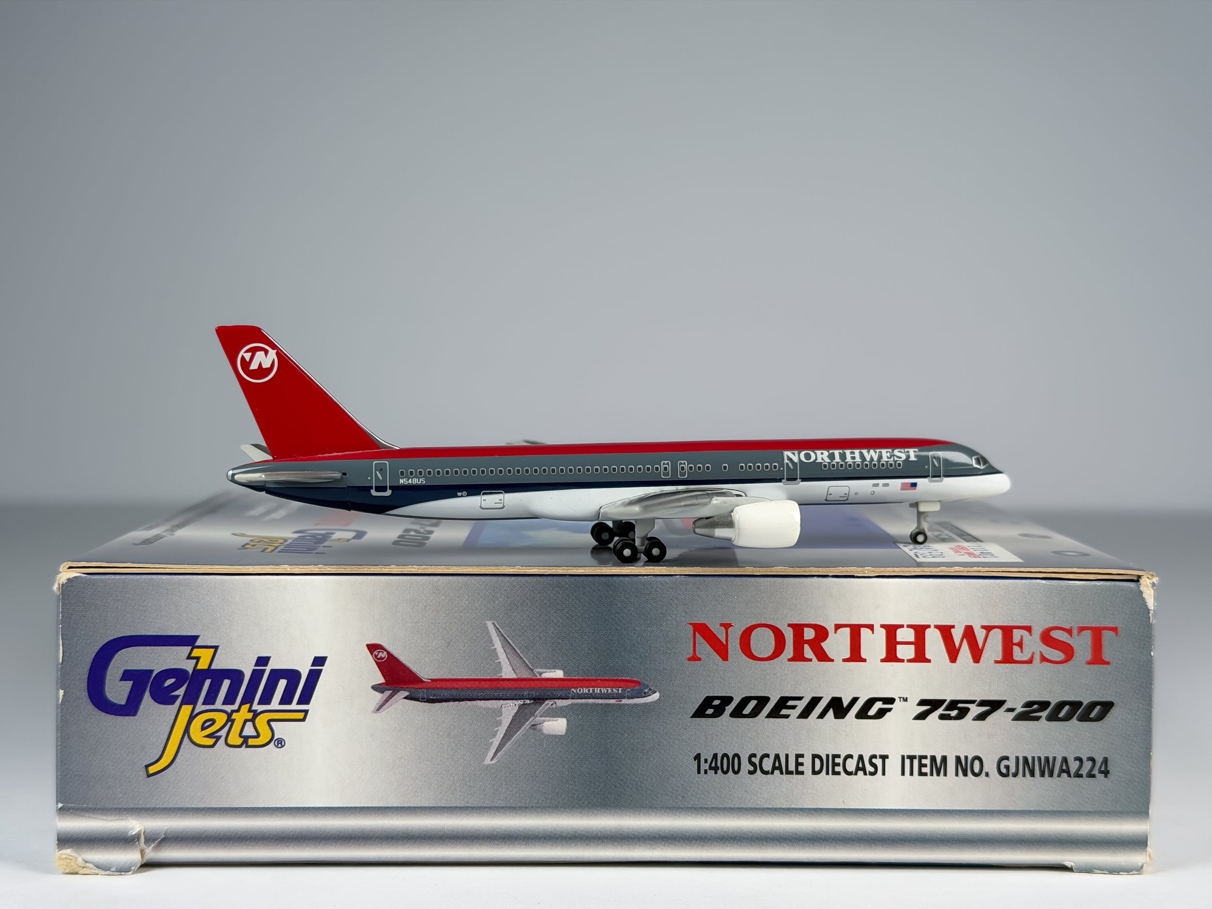 Northwest Airlines Boeing 757-200 1:400 Gemini Jets N548US (GJNWA224)