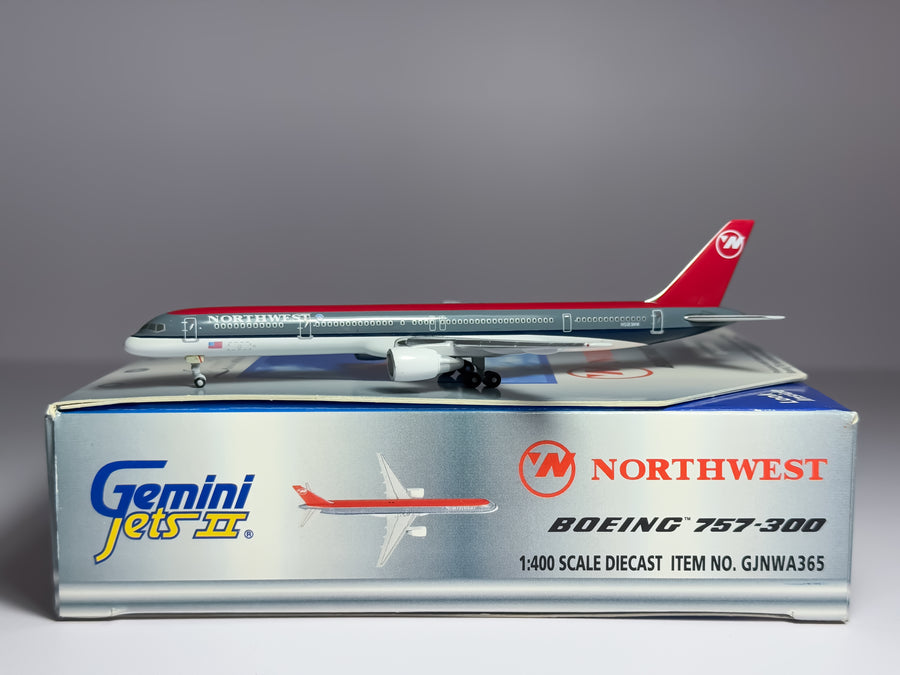 Northwest Airlines Boeing 757-300 1:400 Gemini Jets N583NW (GJNWA365)