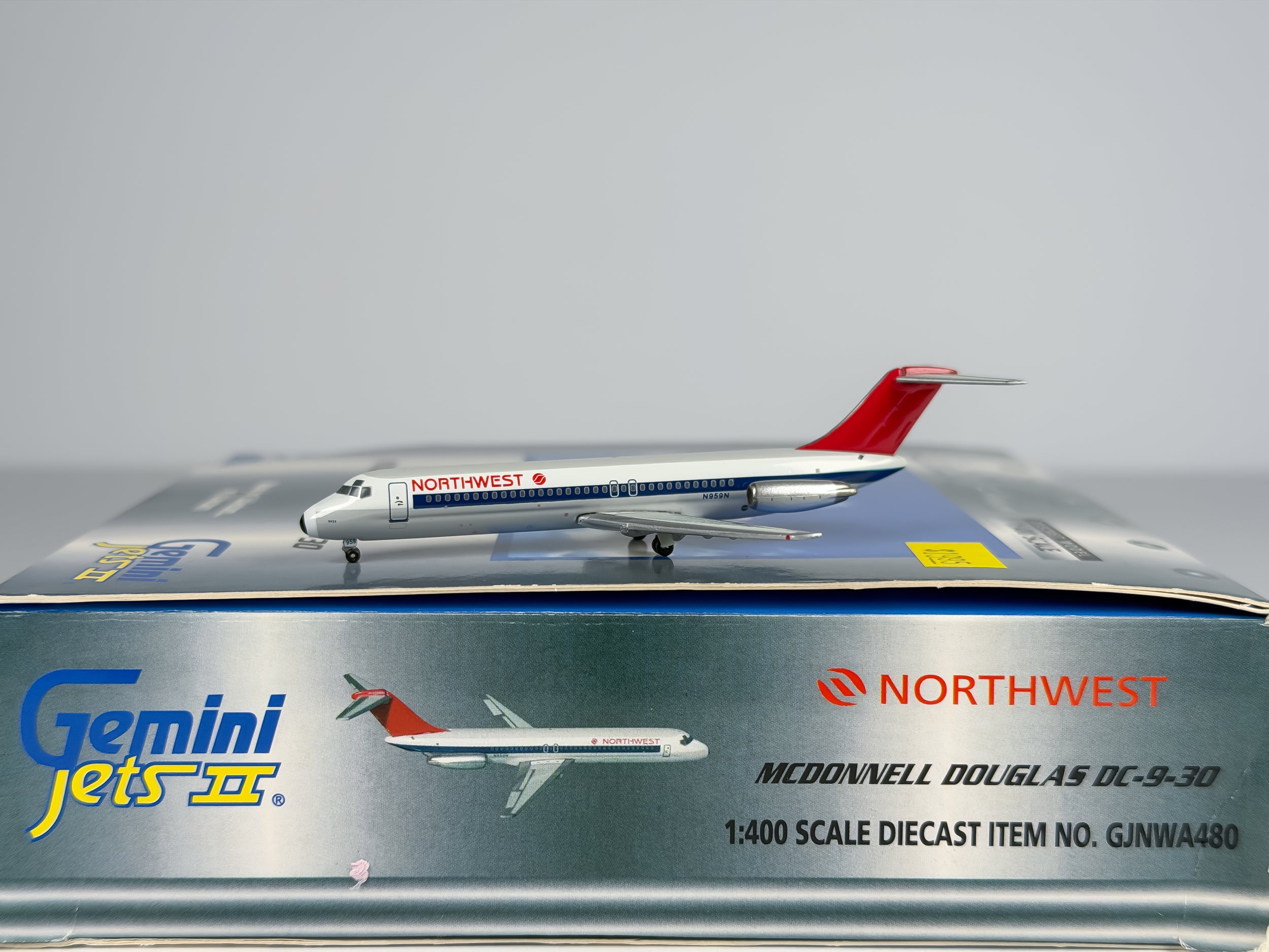Northwest Airlines Douglas DC-9-30 1:400 Gemini Jets N959N (GJNWA480)