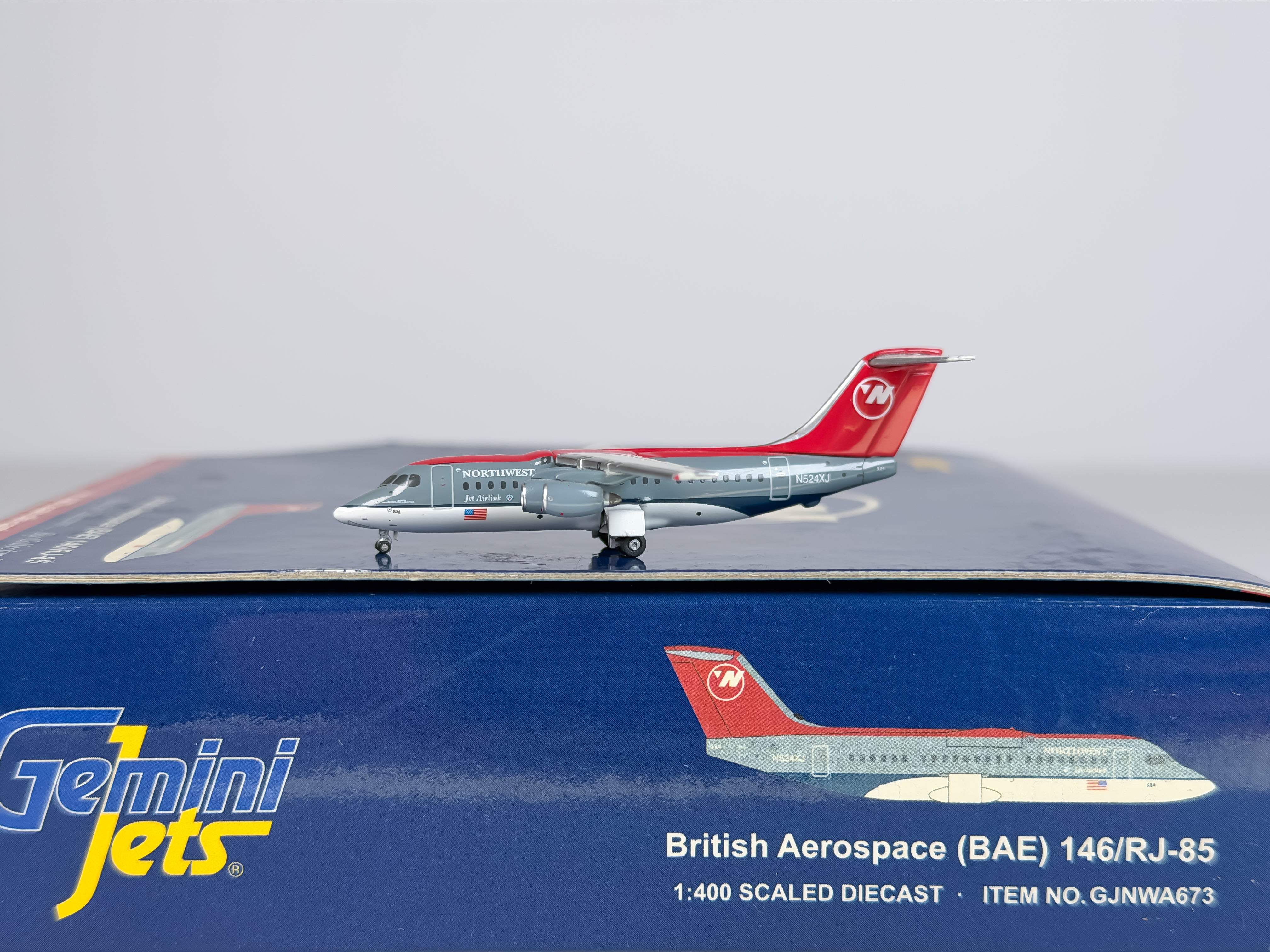 Northwest Airlines BAe 146 (Avro RJ85) 1:400 Gemini Jets N524XJ (GJNWA673)