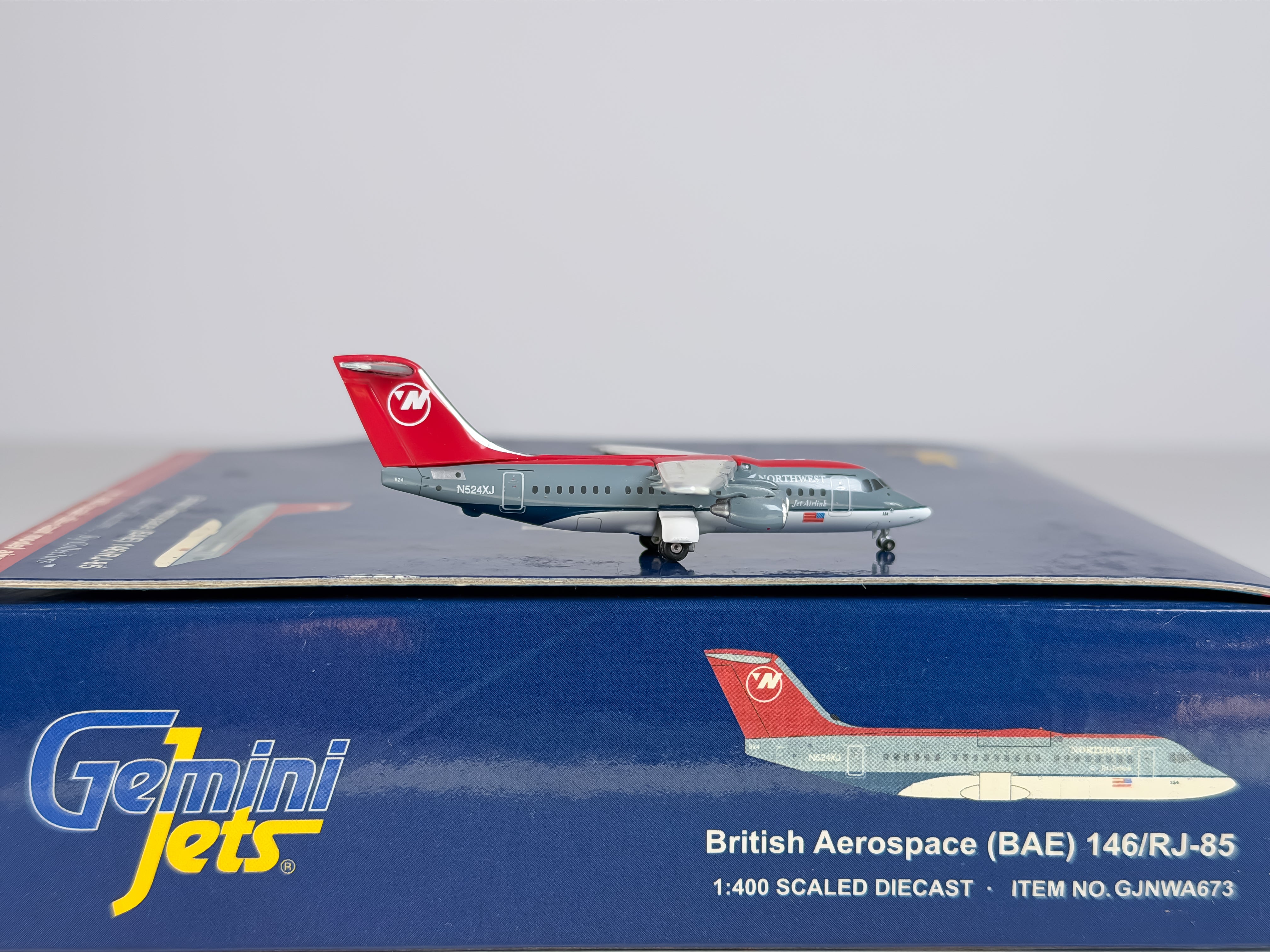 Northwest Airlines BAe 146 (Avro RJ85) 1:400 Gemini Jets N524XJ (GJNWA673)