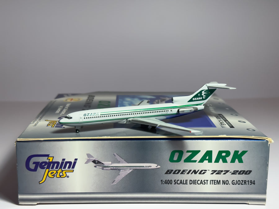 Ozark Airlines Boeing 727-200 1:400 Gemini Jets N720ZK (GJOZR194)