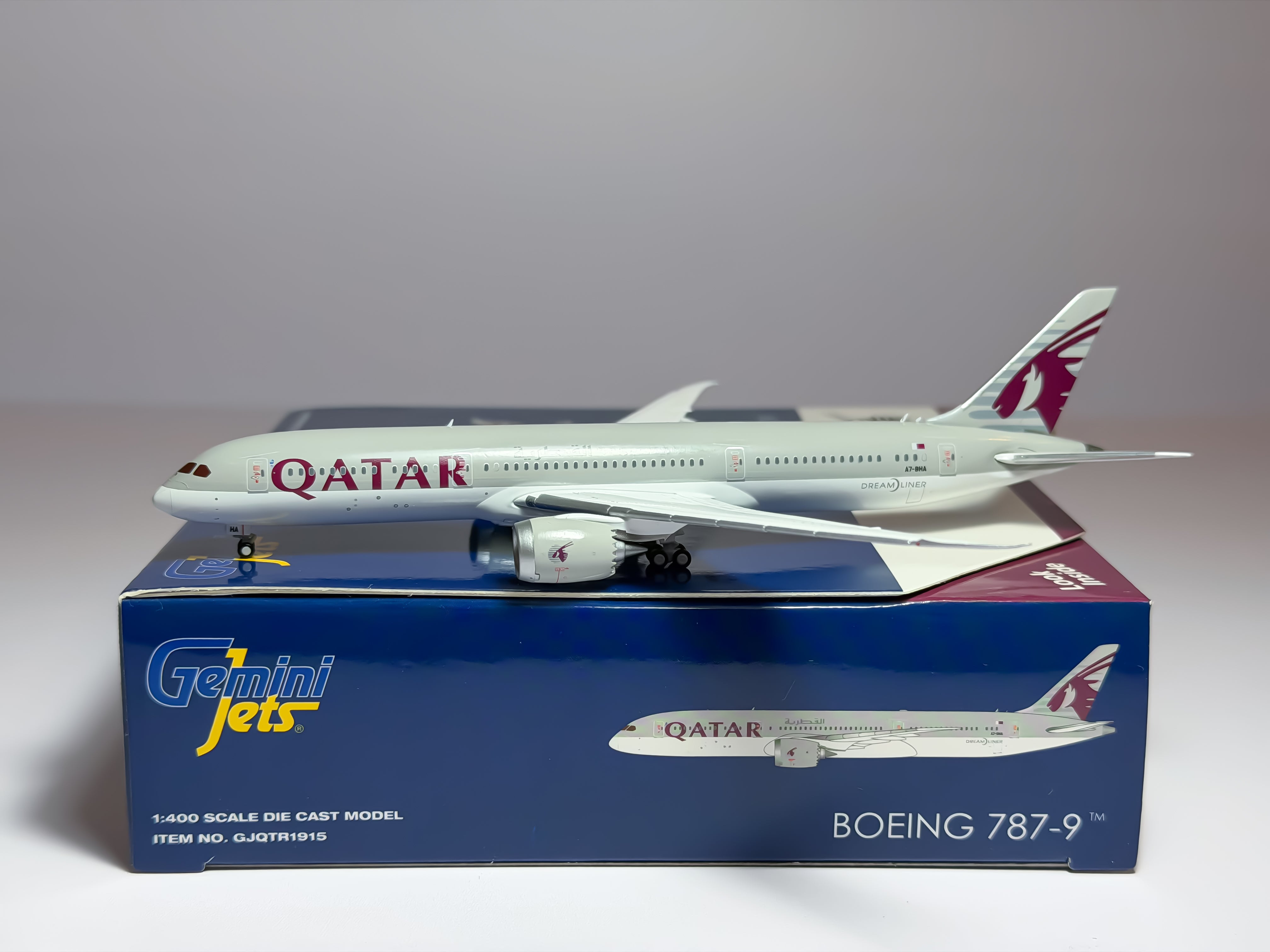Qatar Airways Boeing 787-9 1:400 Gemini Jets A7-BHA (GJQTR1915)