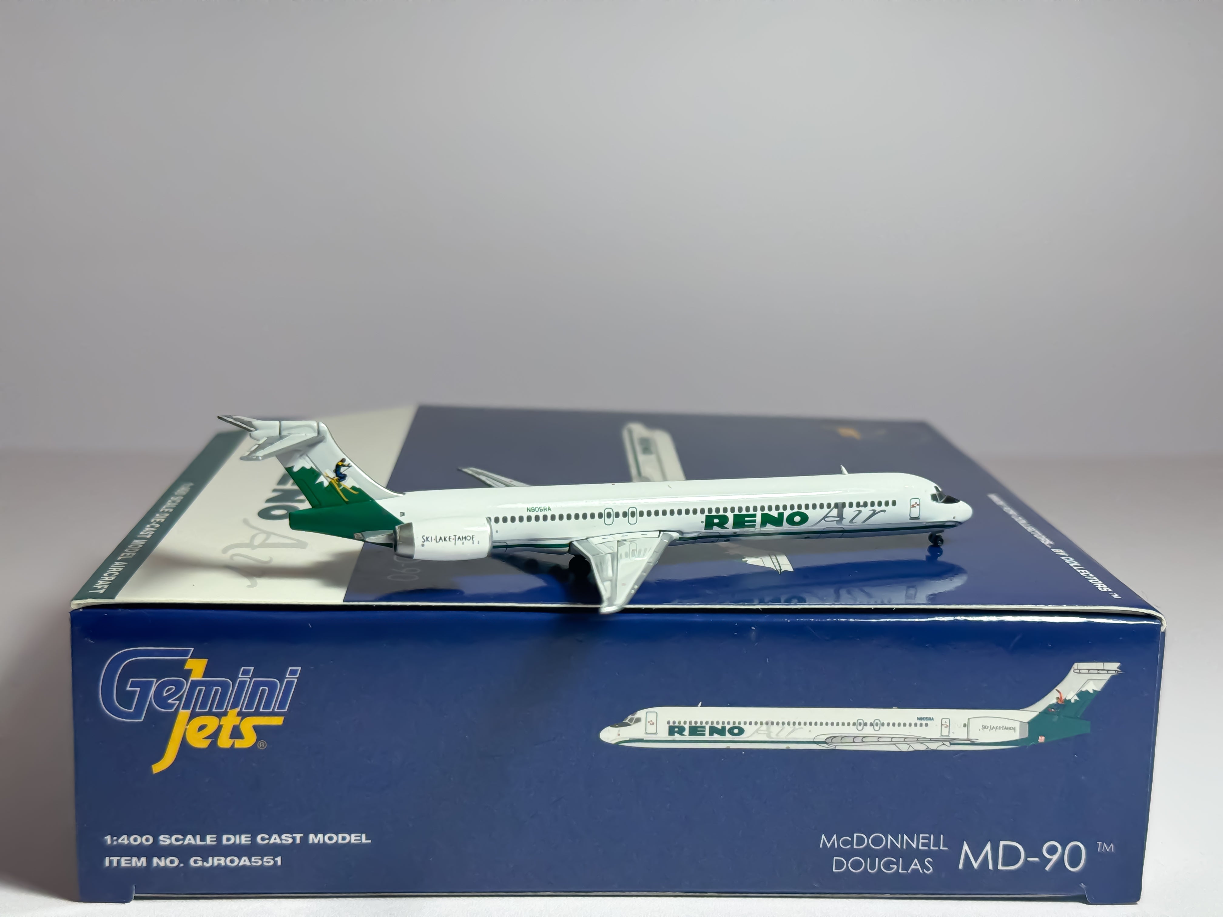 McDonnell Douglas MD-90 Diecast Aircraft Models · Northeast Diecast