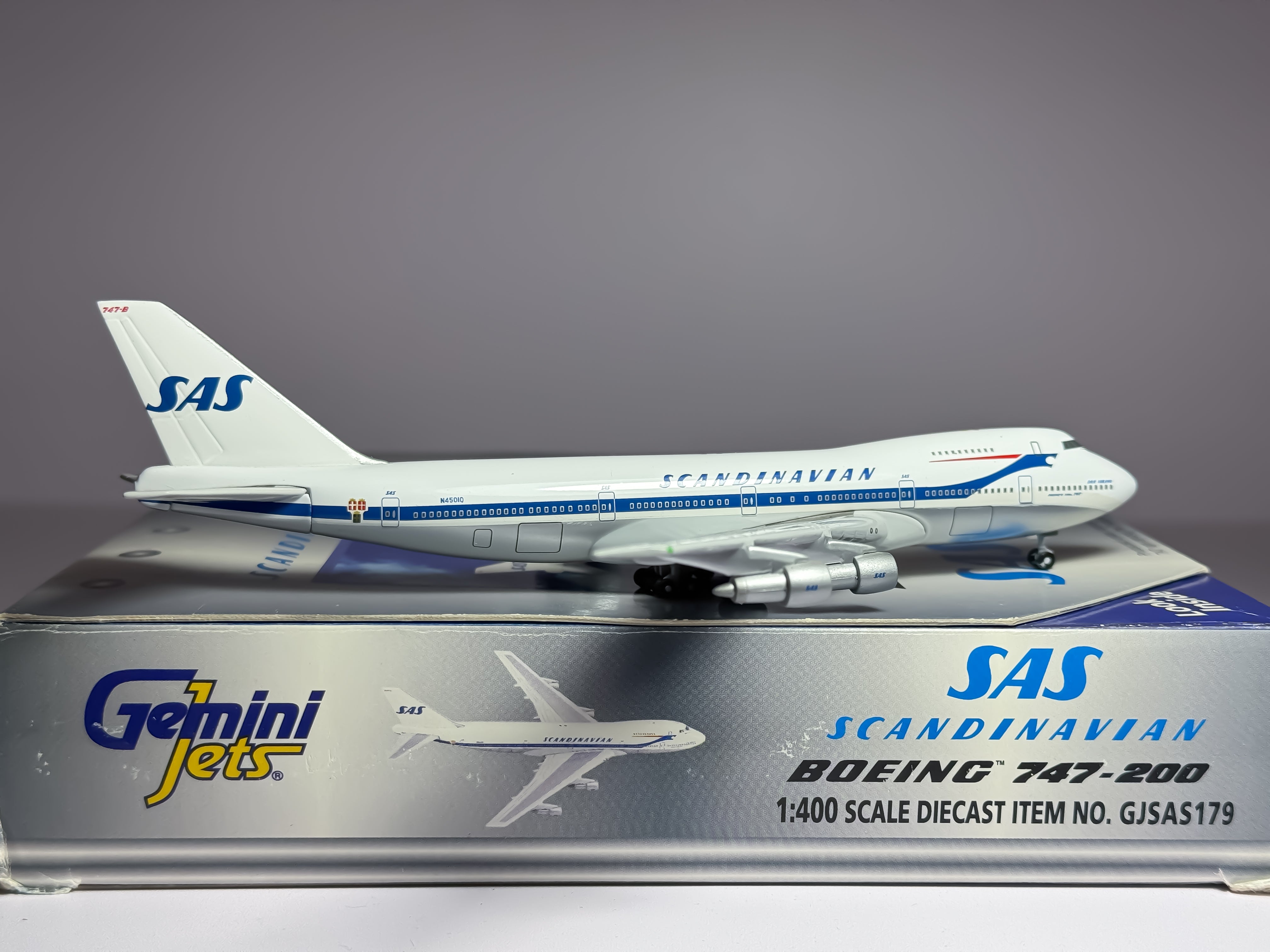 Scandinavian Airlines (SAS) Boeing 747-200 1:400 Gemini Jets N4501Q (GJSAS179)