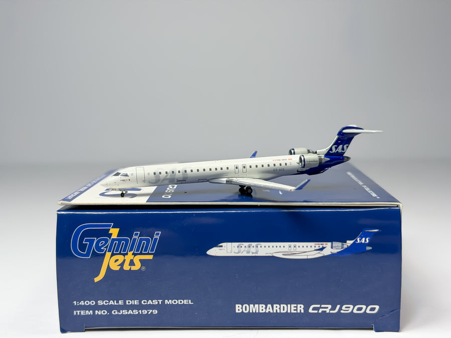 Scandinavian Airlines (SAS) Bombardier CRJ900 1:400 Gemini Jets ES-ACG (GJSAS1979)