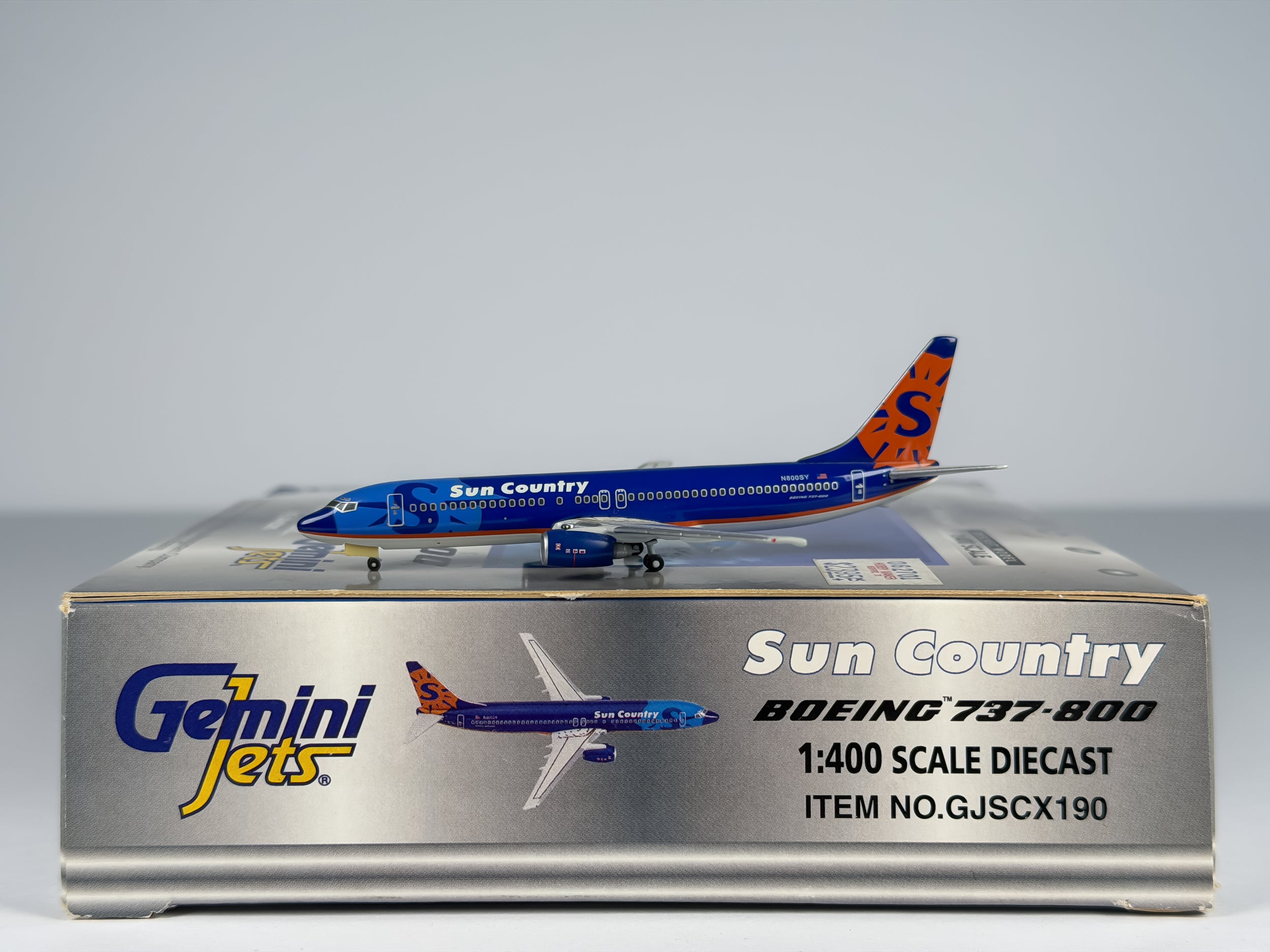 Sun Country Airlines Boeing 737-800 1:400 Gemini Jets N800SY (GJSCX190)