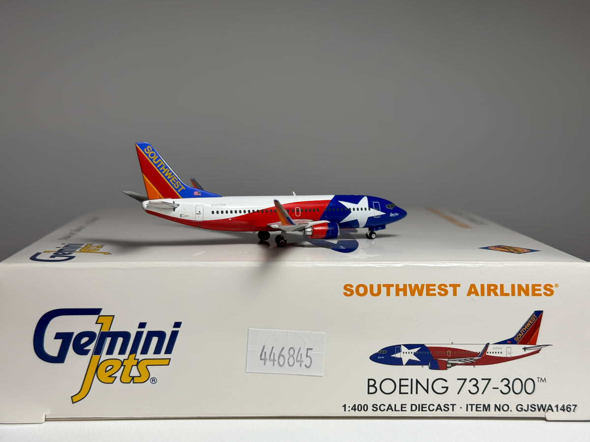 Southwest Airlines Boeing 737-300 1:400 Gemini Jets N352SW (GJSWA1467)