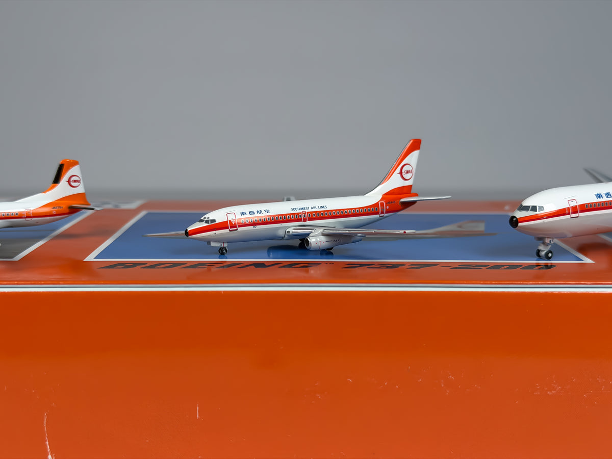 Southwest Air Lines NAMC YS-11 + Boeing 737-200 + 767-300 1:400 Gemini Jets JA8794 / JA8443 / JA8267 (GJSWL603)