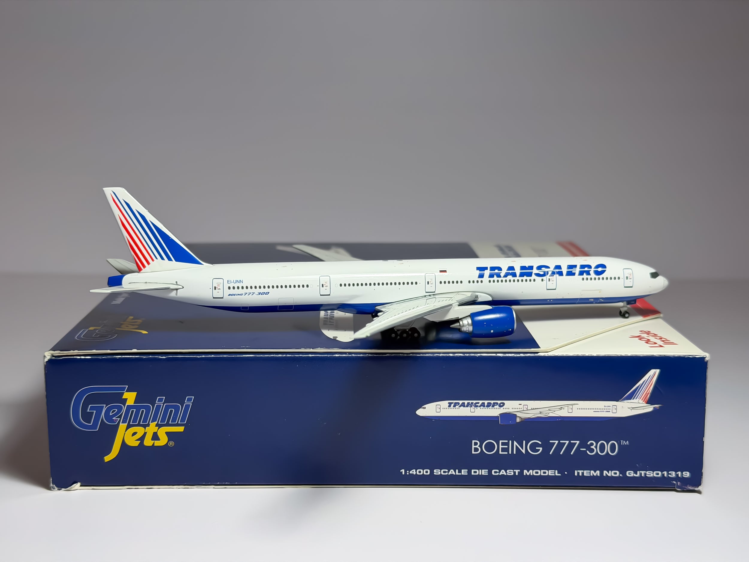 Transaero Boeing 777-300 1:400 Gemini Jets EI-UNN (GJTSO1319)