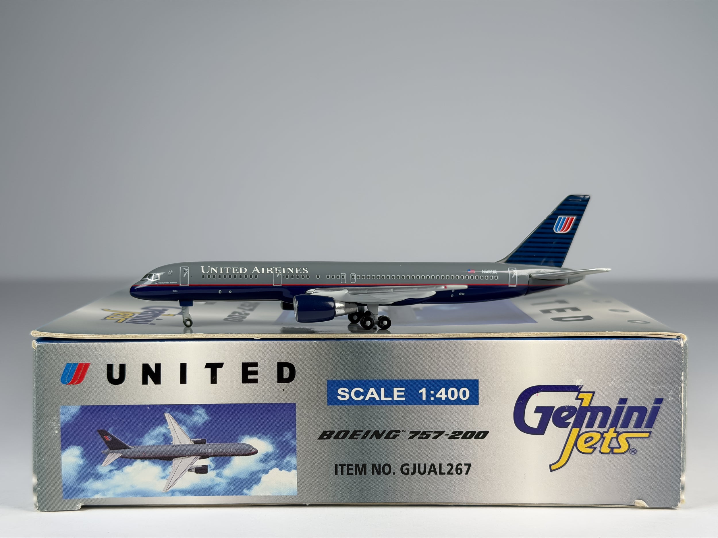 United Airlines Boeing 757-200 1:400 Gemini Jets N565UA (GJUAL267)