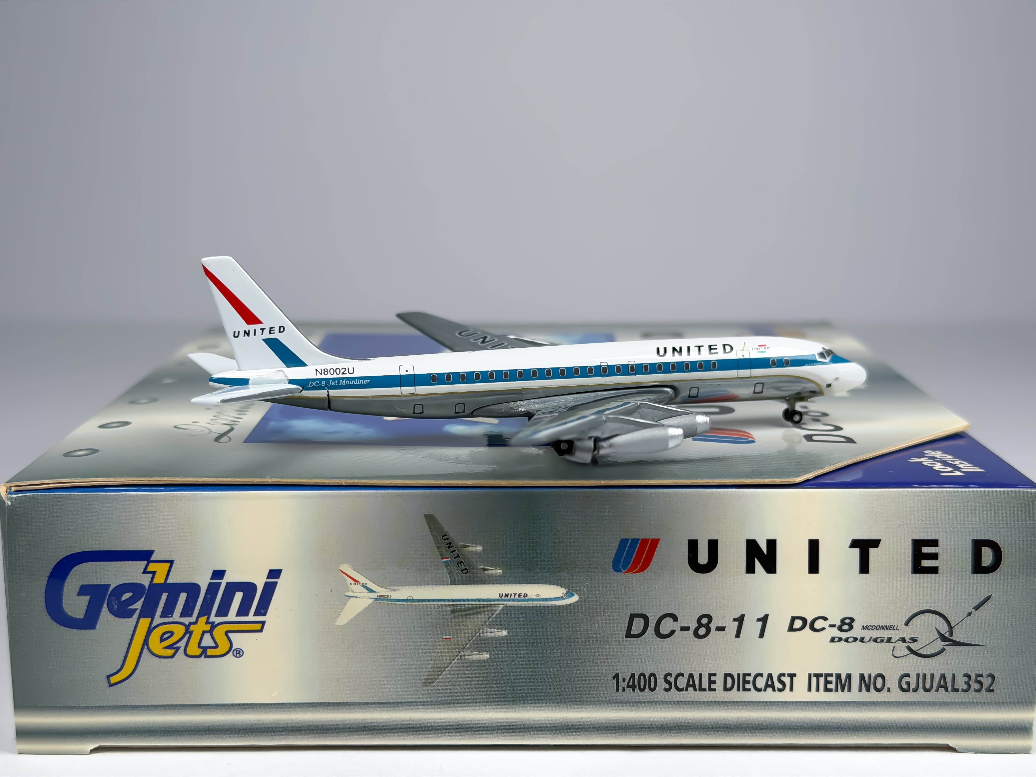 United Airlines Douglas DC-8-10 1:400 Gemini Jets N8002U (GJUAL352)