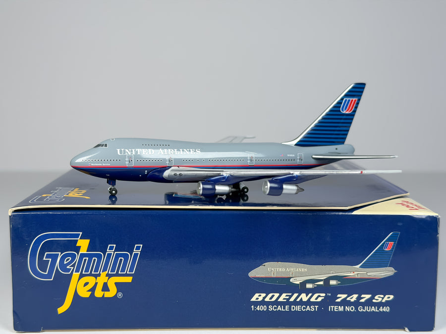 United Airlines Boeing 747SP 1:400 Gemini Jets N145UA (GJUAL440)
