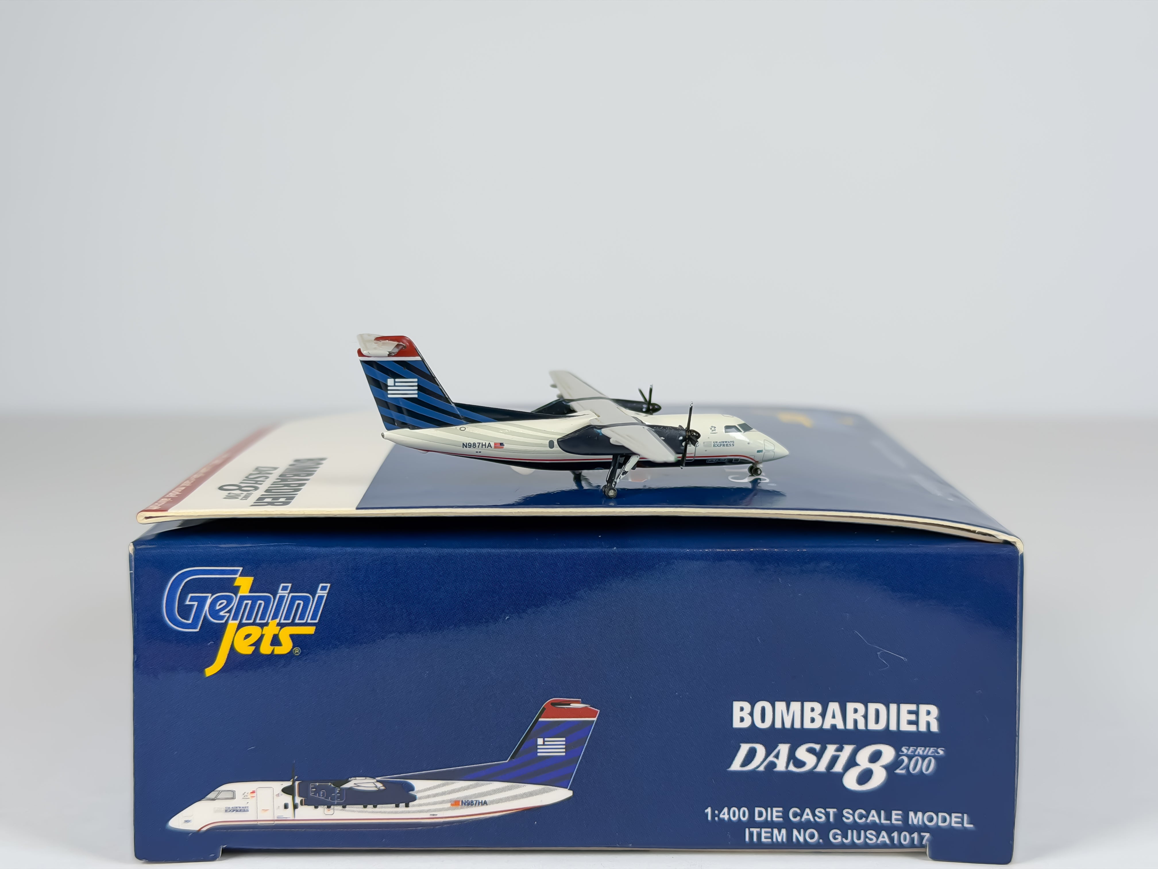 U.S Airways De Havilland Q200 (DHC-8-200) 1:400 Gemini Jets N987HA (GJUSA1017)