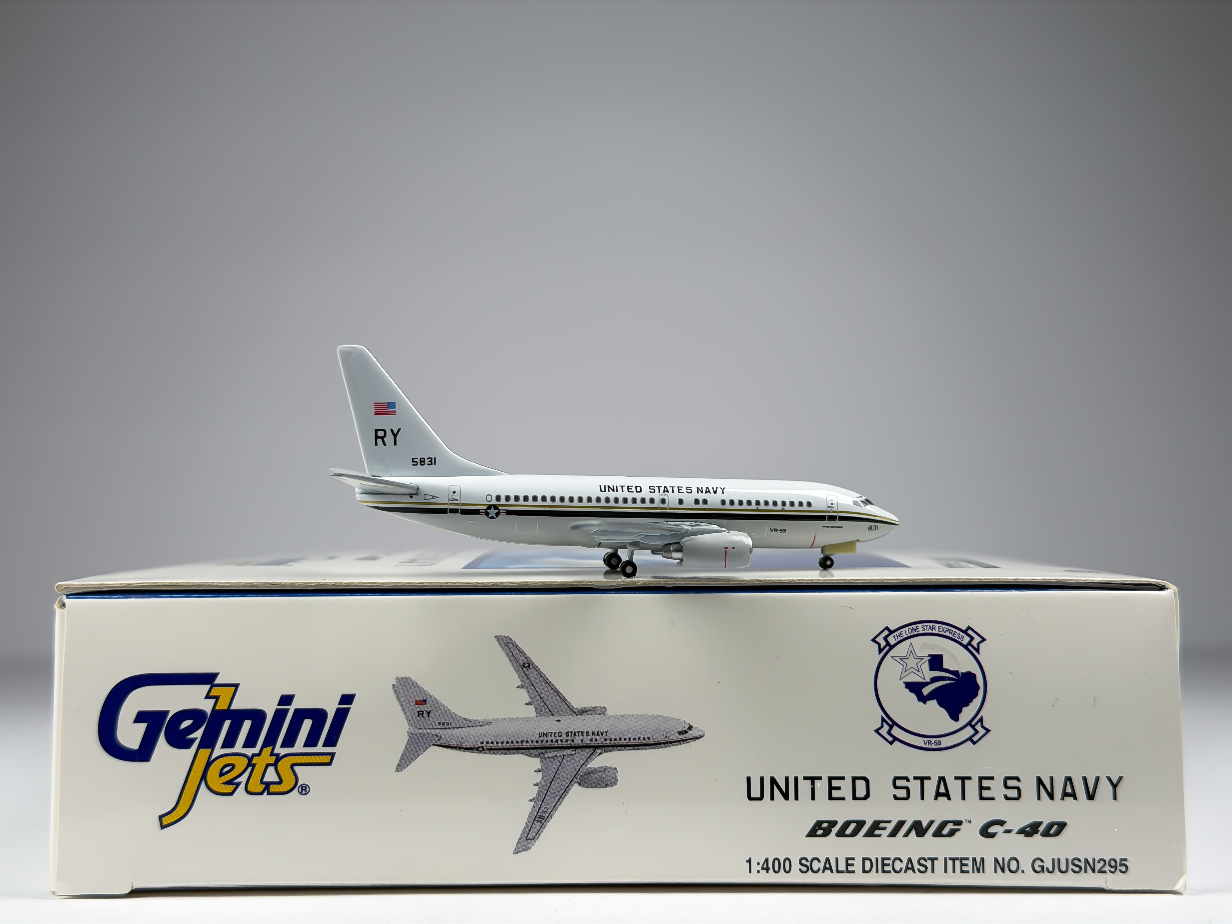 U.S Navy Boeing C-40 (737-700) 1:400 Gemini Jets 5831/RY (GJUSN295)