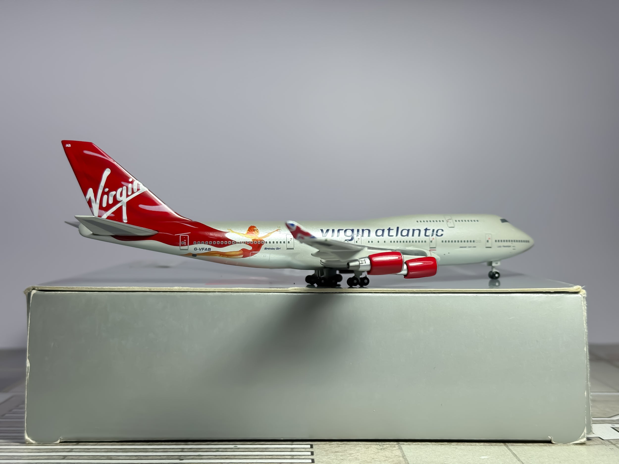 Virgin Atlantic Boeing 747-400 1:400 Gemini Jets G-VFAB (GJVAA888)