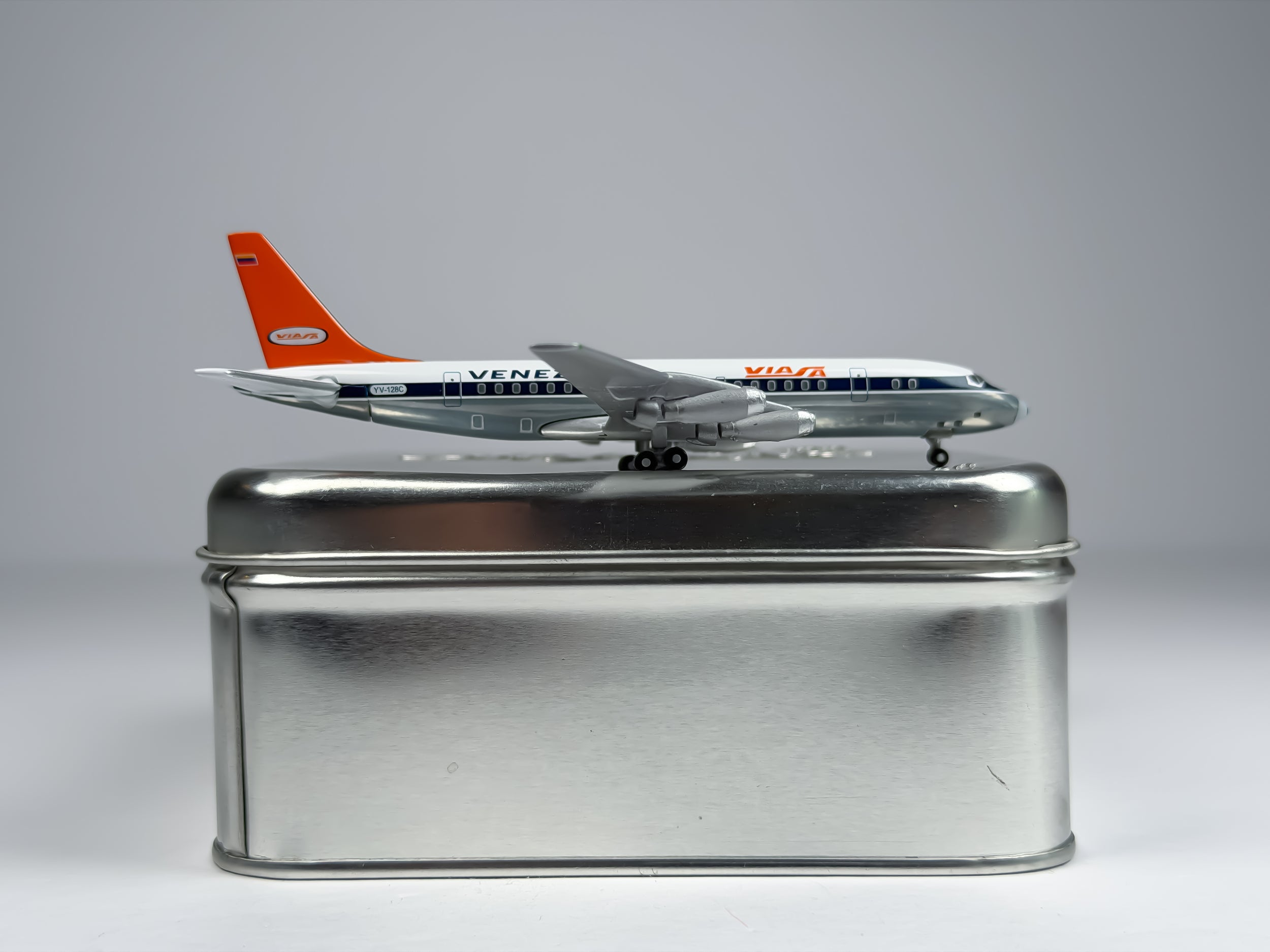 VIASA Venezuela Douglas DC-8-30 1:400 Gemini Jets YV-128C (GJVIA251A)