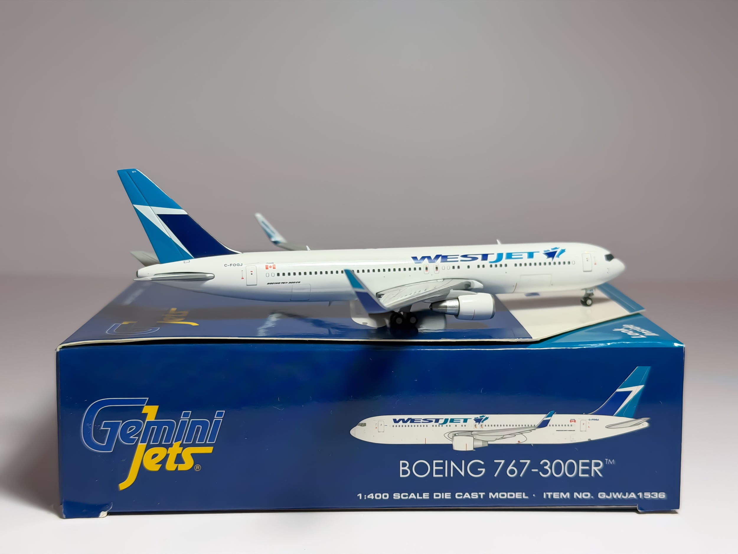 WestJet Boeing 767-300ER 1:400 Gemini Jets C-FOGJ (GJWJA1536)