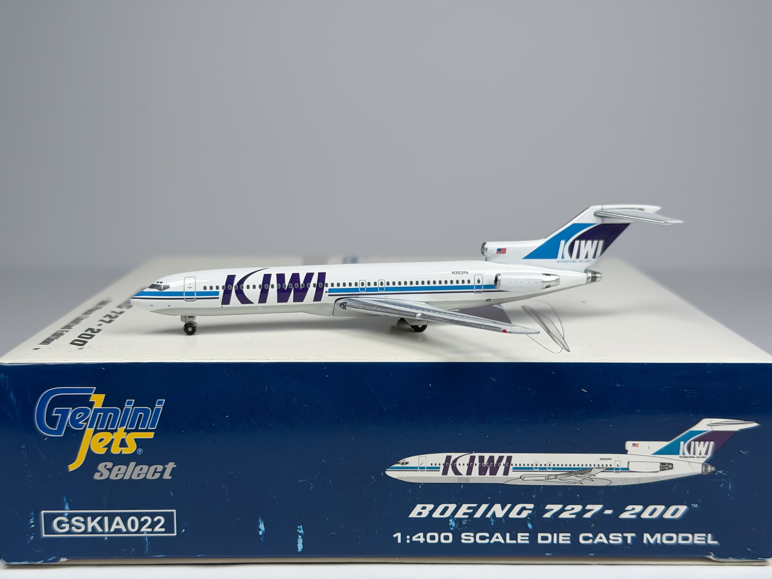 Kiwi International Air Lines Boeing 727-200 1:400 Gemini Jets N352PA (GSKIA022)