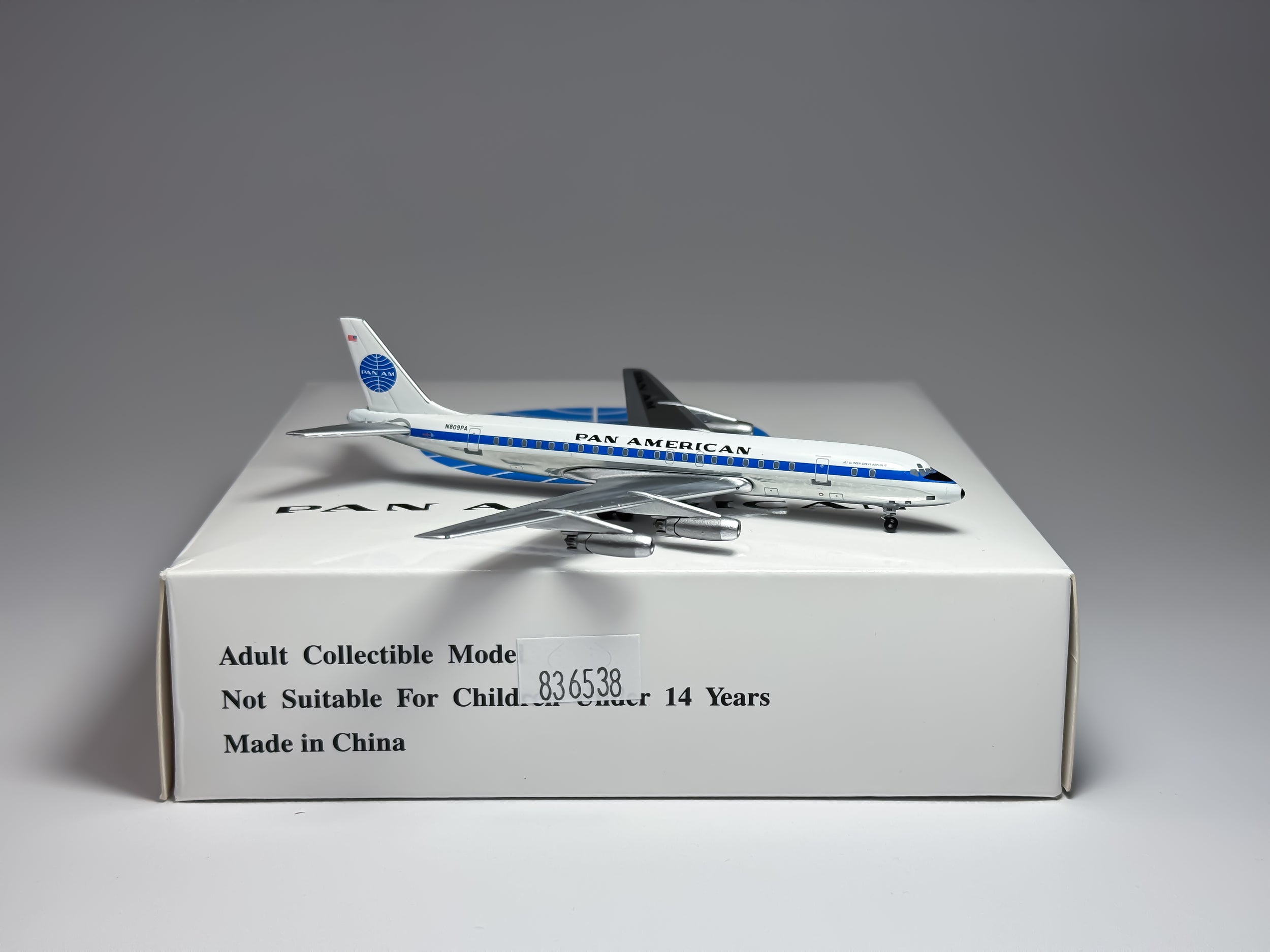 Pan American Douglas DC-8-30 1:400 Aeroclassics N809PA (HC-050)