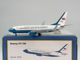 U.S Air Force (USAF) Boeing 737 (C-40) 1:200 Hogan 05-0932 (HG10154G)