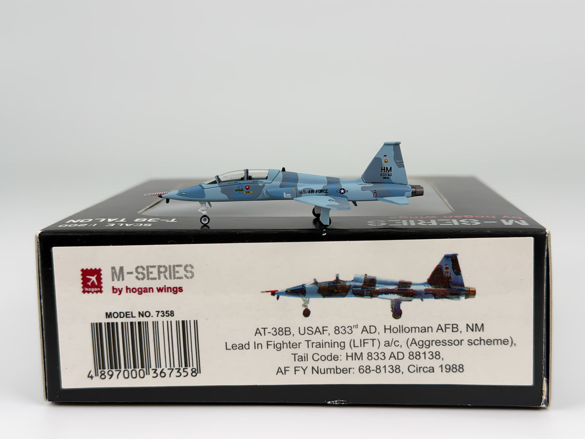U.S Air Force (USAF) Northrop T-38 Talon 1:200 Hogan HM 833AD (HG7358)