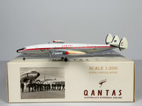 Qantas Airways Lockheed L-1049 1:200 Hogan Wings VH-EAP (HG8744)