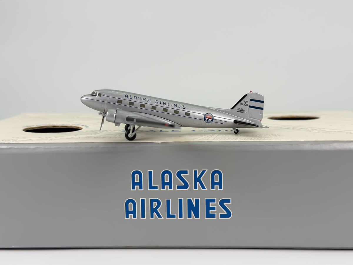 Alaska Airlines Douglas DC-3 (C-47 Skytrain) 1:200 Hogan NC91008 & N15572 (HG8775)