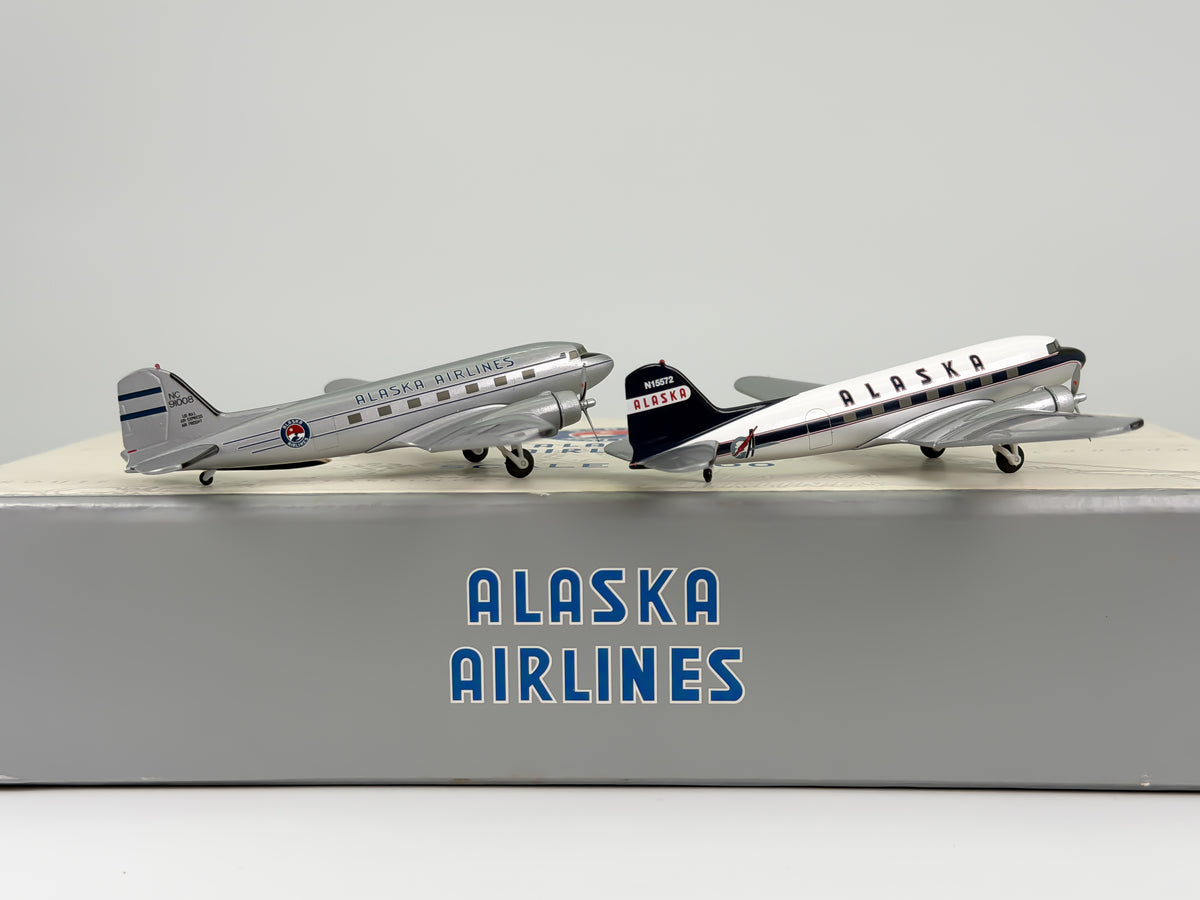 Alaska Airlines Douglas DC-3 (C-47 Skytrain) 1:200 Hogan NC91008 & N15572 (HG8775)