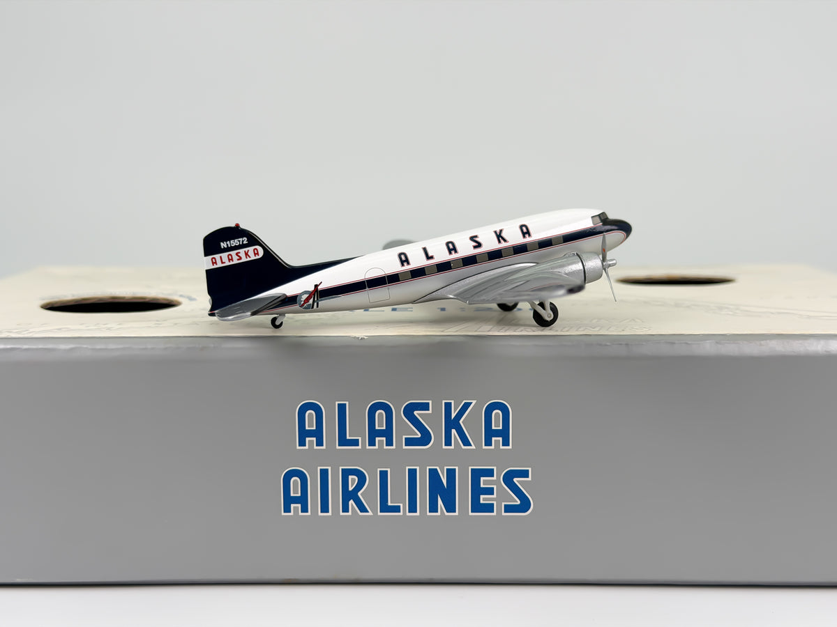 Alaska Airlines Douglas DC-3 (C-47 Skytrain) 1:200 Hogan NC91008 & N15572 (HG8775)