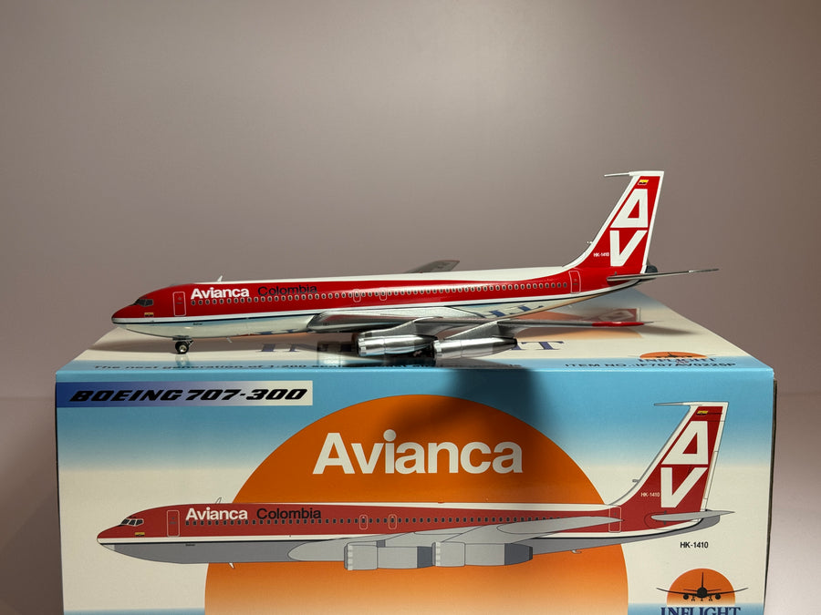Inflight 1:200 Avianca Colombia Boeing 707-320 HK-1410 AV Tail IF707AV0225P w/stand