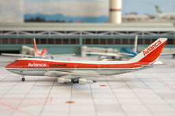 Aeroclassics 1:400 Avianca Colombia Boeing 747-200M HK-2300 redacted titles ACHK2300