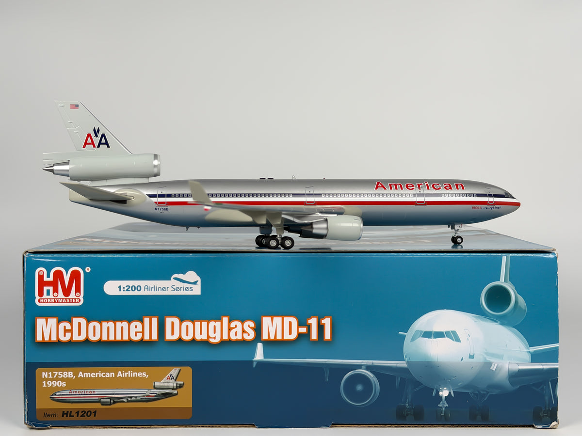American Airlines McDonnell Douglas MD-11 1:200 Hobby Master N1758B (HL1201)