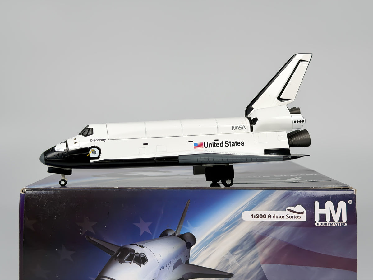 NASA Space Shuttle Orbiter 1:200 Hobby Master OV-103 (HL1402)